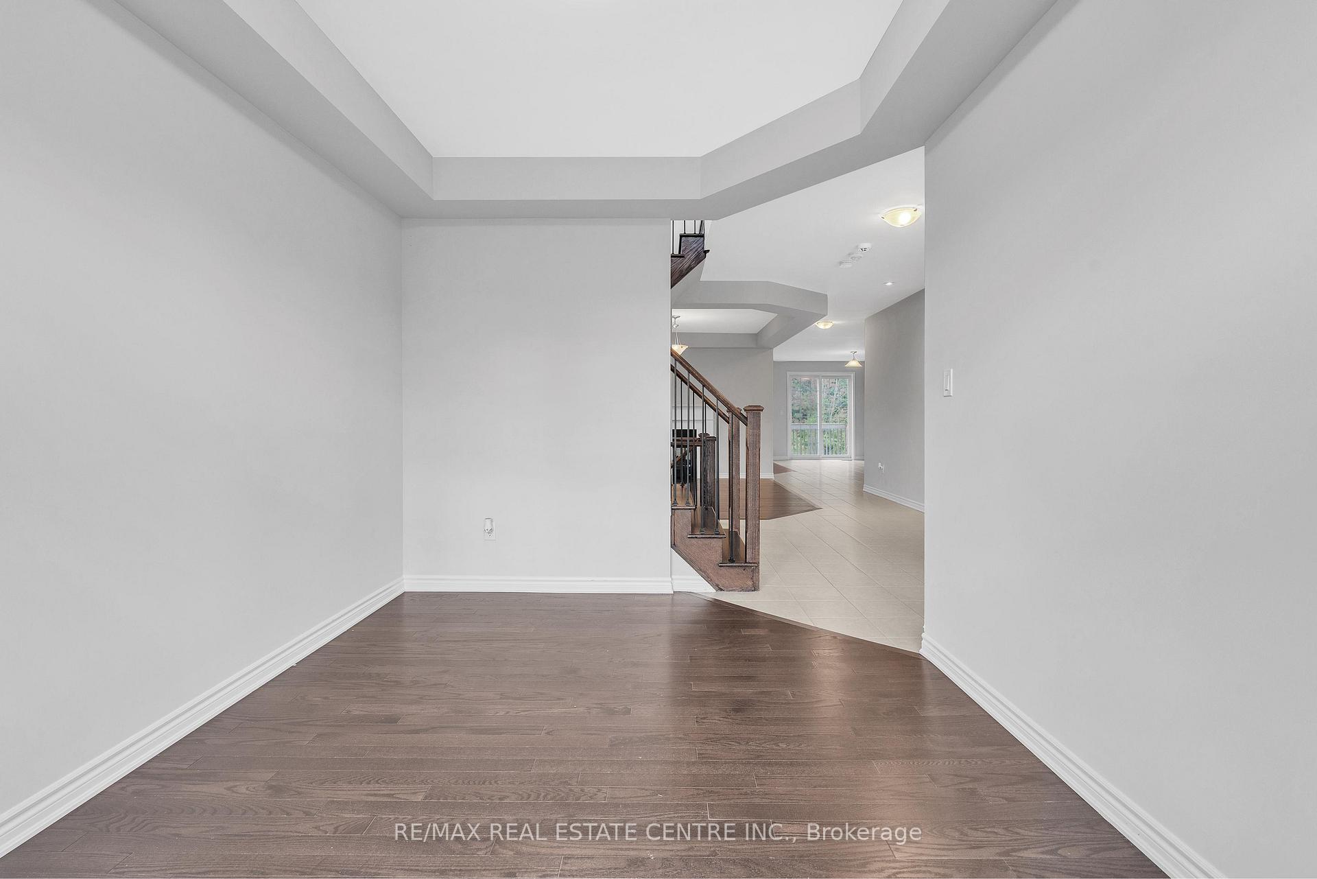 Photo 9 of 260 Shady Glen Crescent, Kitchener — HOMEH