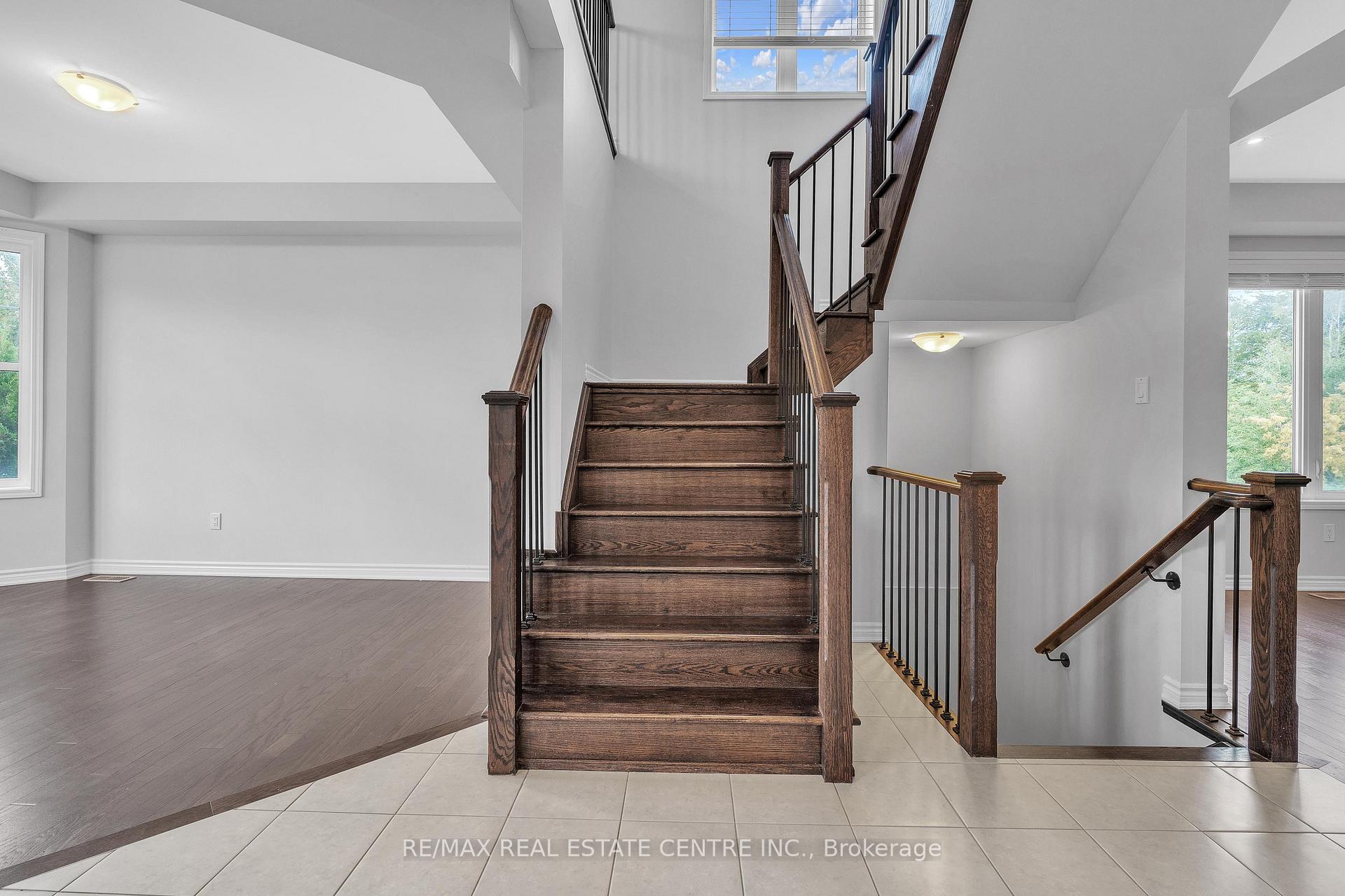 Photo 10 of 260 Shady Glen Crescent, Kitchener — HOMEH
