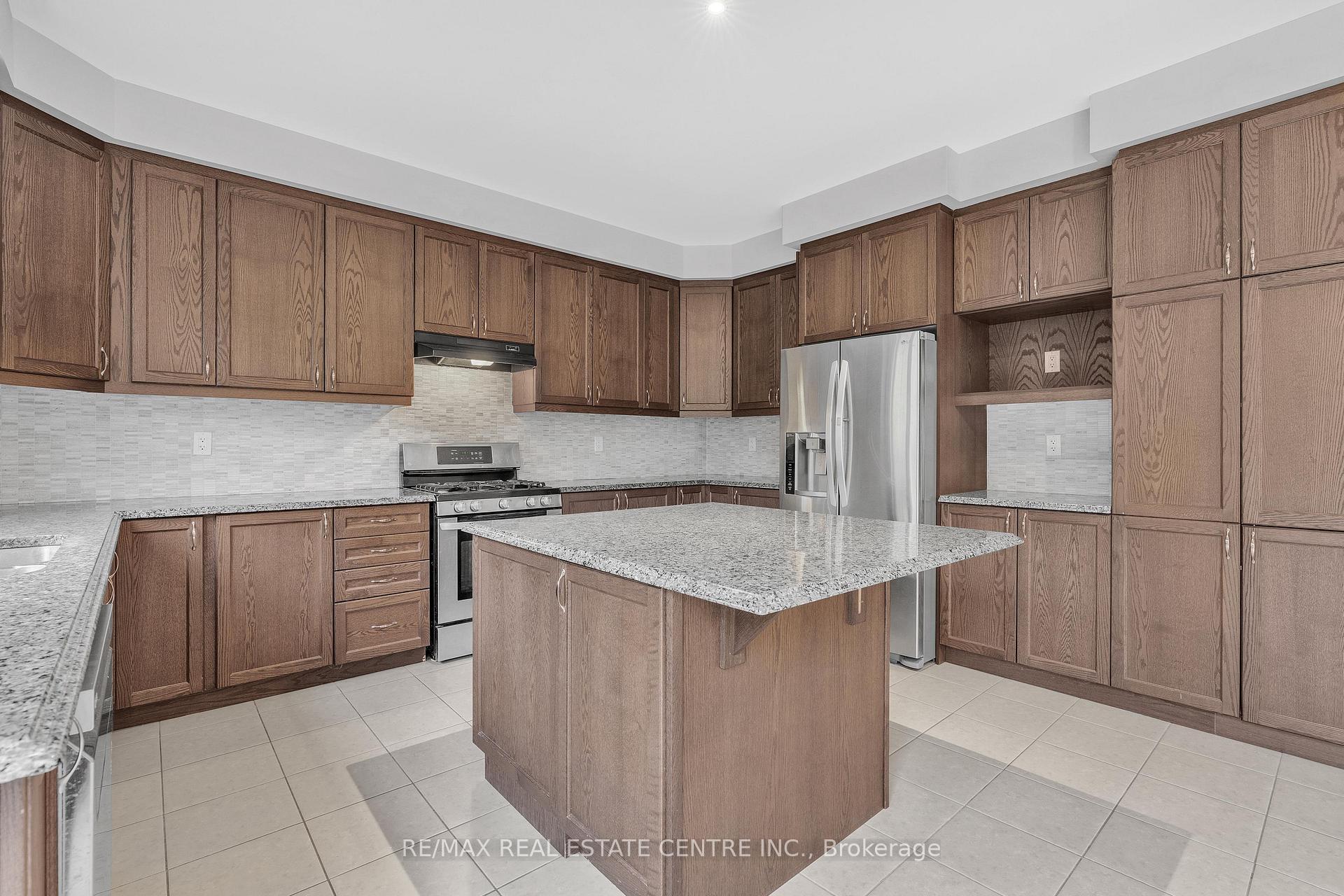 Photo 14 of 260 Shady Glen Crescent, Kitchener — HOMEH