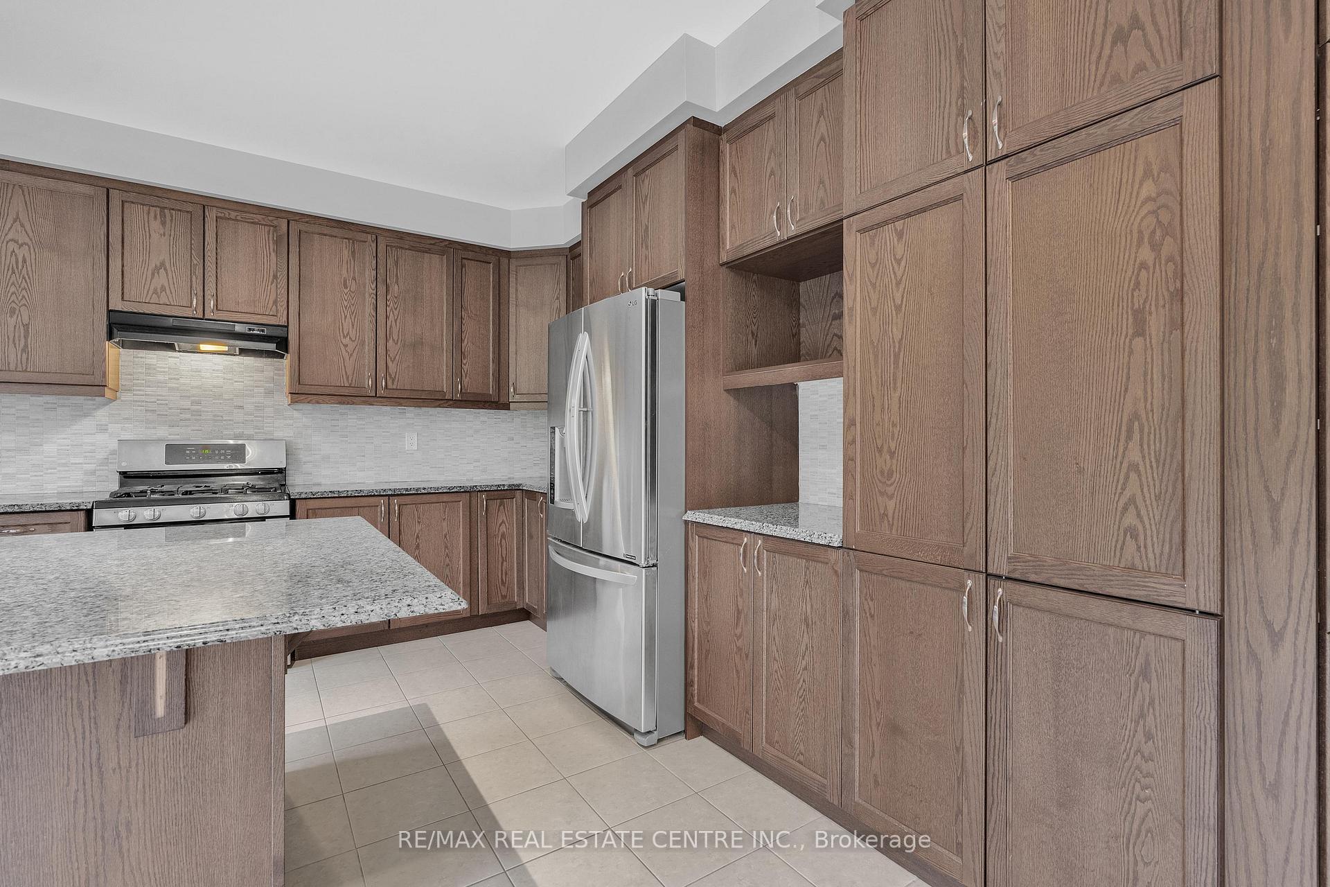 Photo 15 of 260 Shady Glen Crescent, Kitchener — HOMEH
