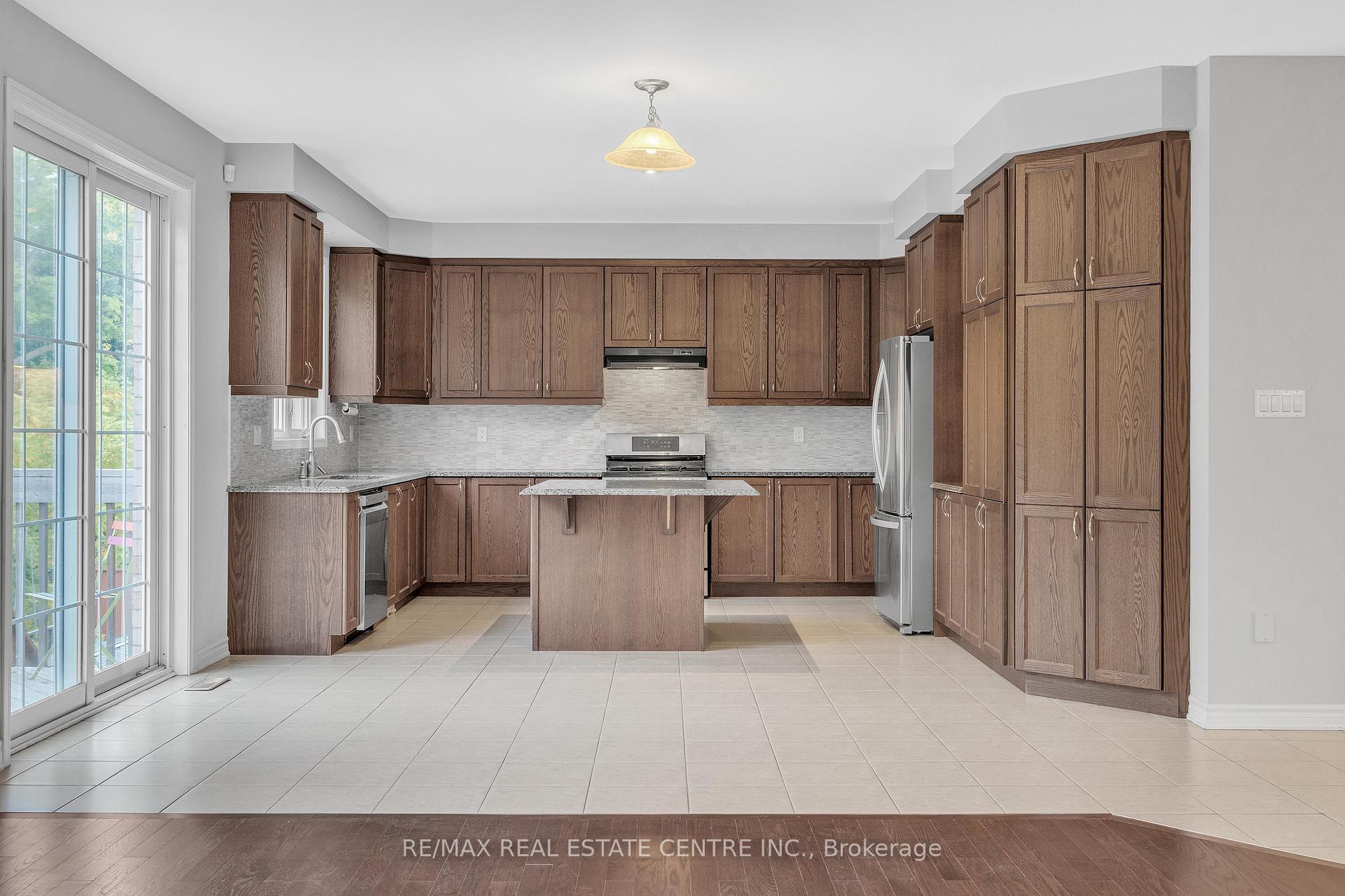 Photo 20 of 260 Shady Glen Crescent, Kitchener — HOMEH