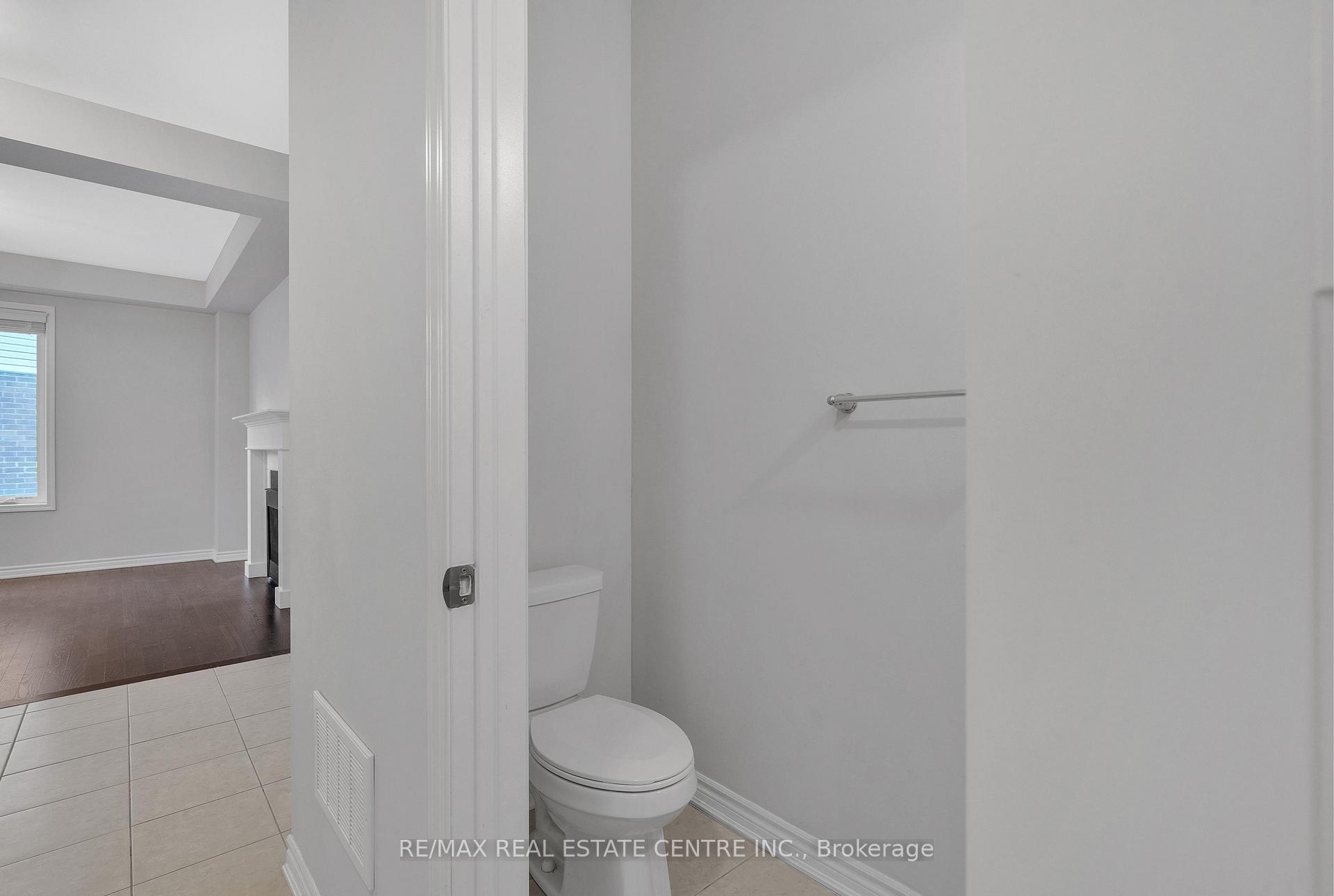 Photo 23 of 260 Shady Glen Crescent, Kitchener — HOMEH