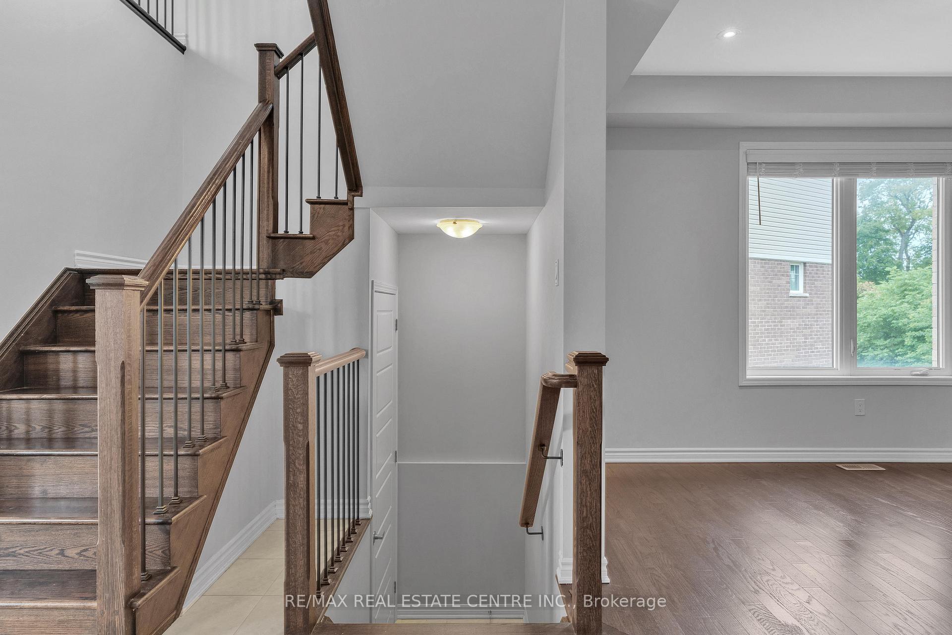 Photo 25 of 260 Shady Glen Crescent, Kitchener — HOMEH