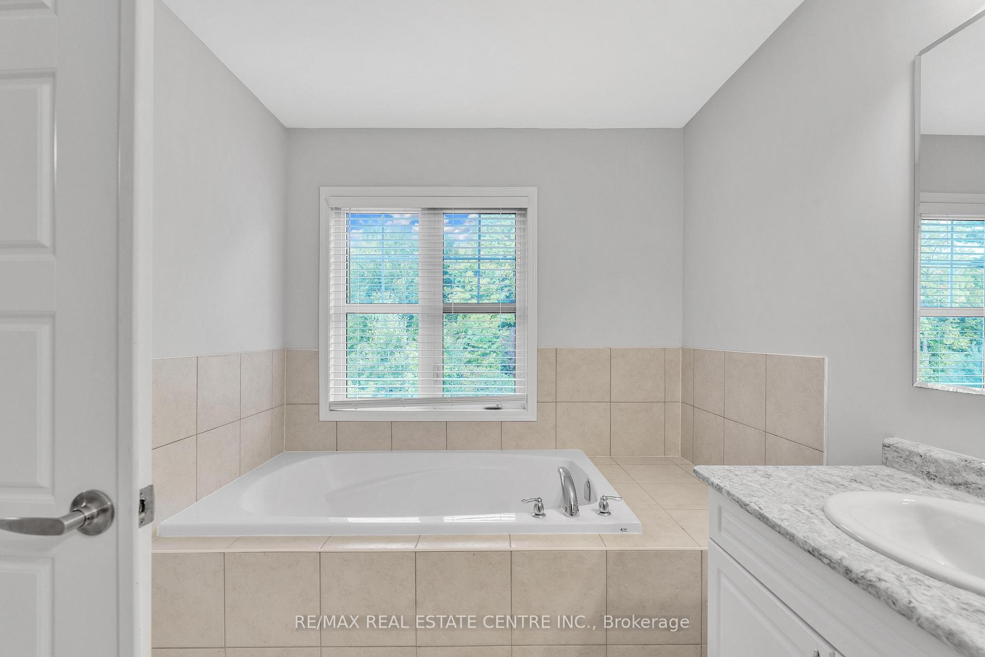 Photo 39 of 260 Shady Glen Crescent, Kitchener — HOMEH