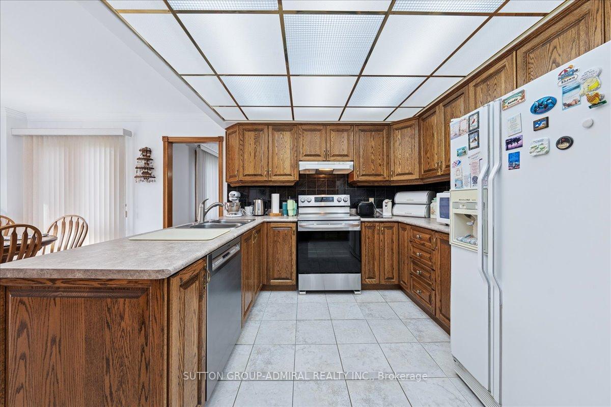 Photo 9 of 106 Sheardown Drive, King, Nobleton — HOMEH
