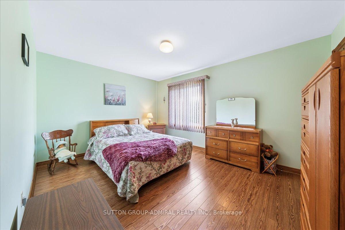 Photo 27 of 106 Sheardown Drive, King, Nobleton — HOMEH