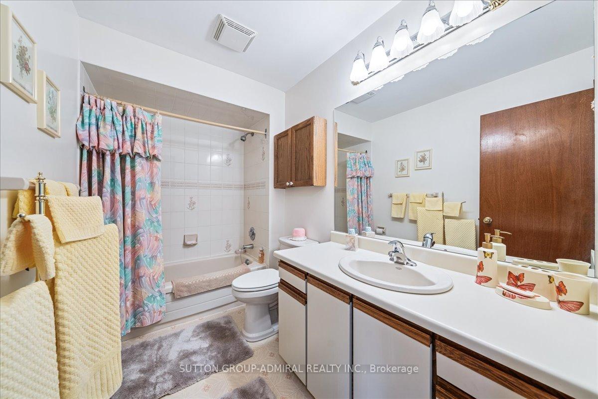 Photo 29 of 106 Sheardown Drive, King, Nobleton — HOMEH
