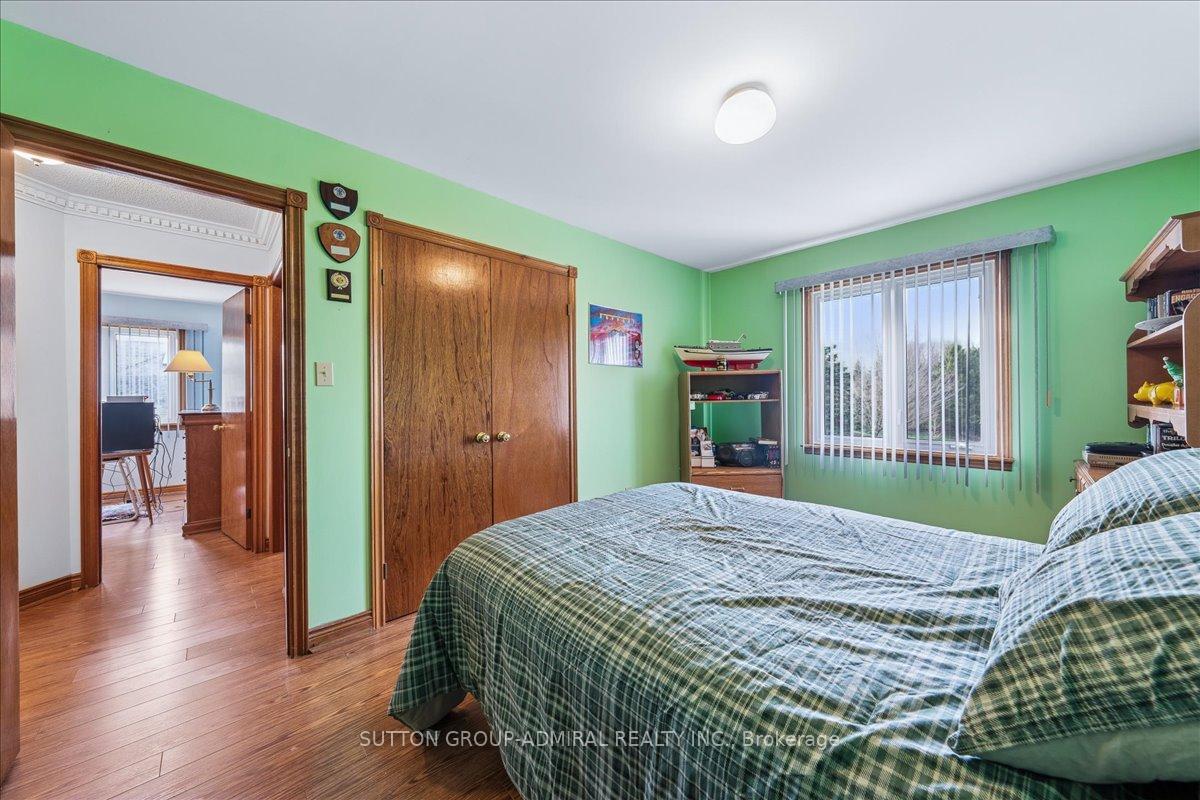Photo 33 of 106 Sheardown Drive, King, Nobleton — HOMEH