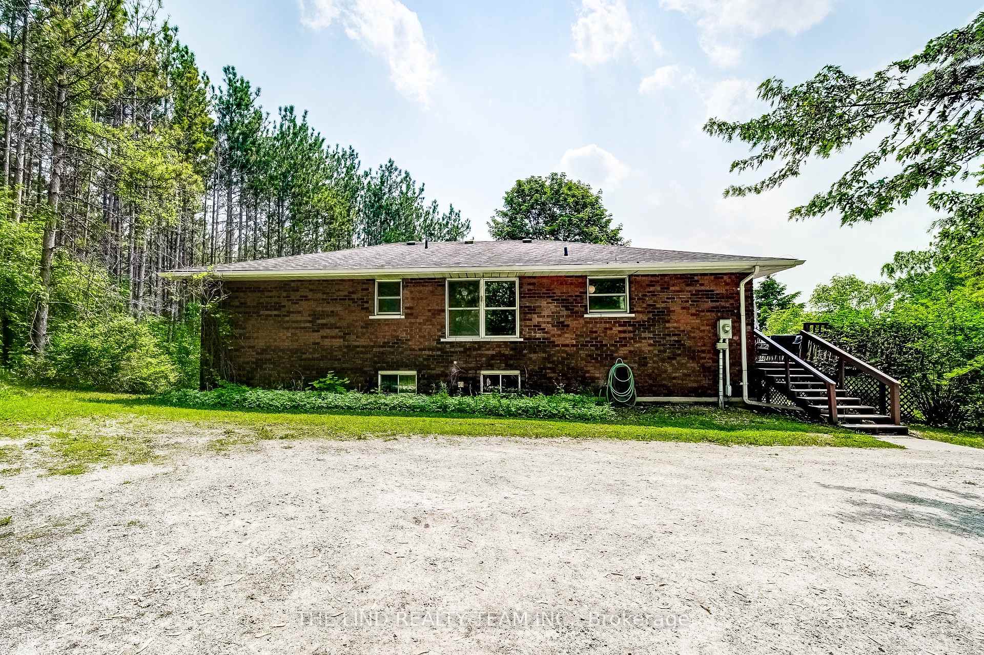 Photo 3 of 5205 10th Side Road, Innisfil, Rural Innisfil — HOMEH