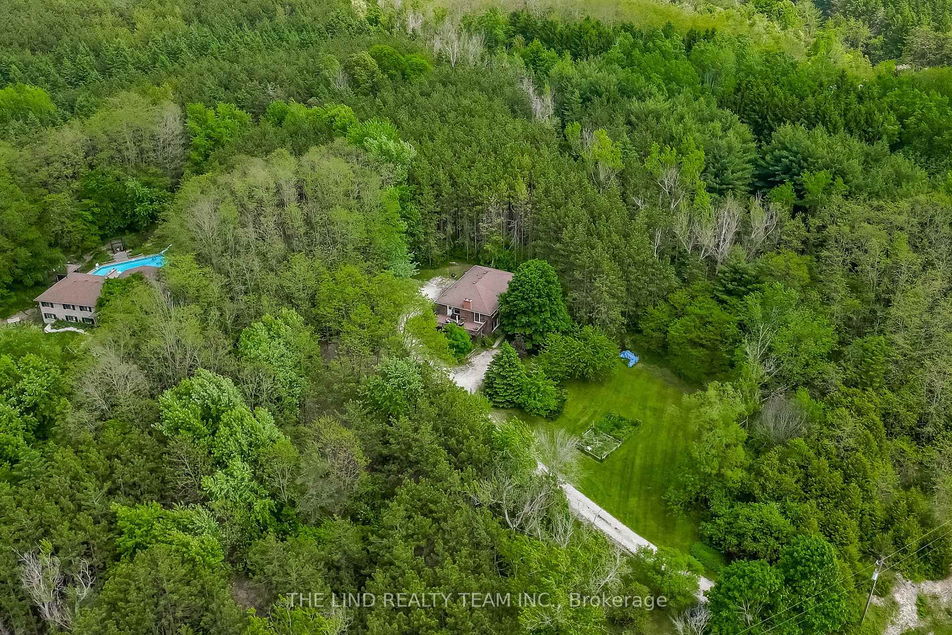 Photo 35 of 5205 10th Side Road, Innisfil, Rural Innisfil — HOMEH