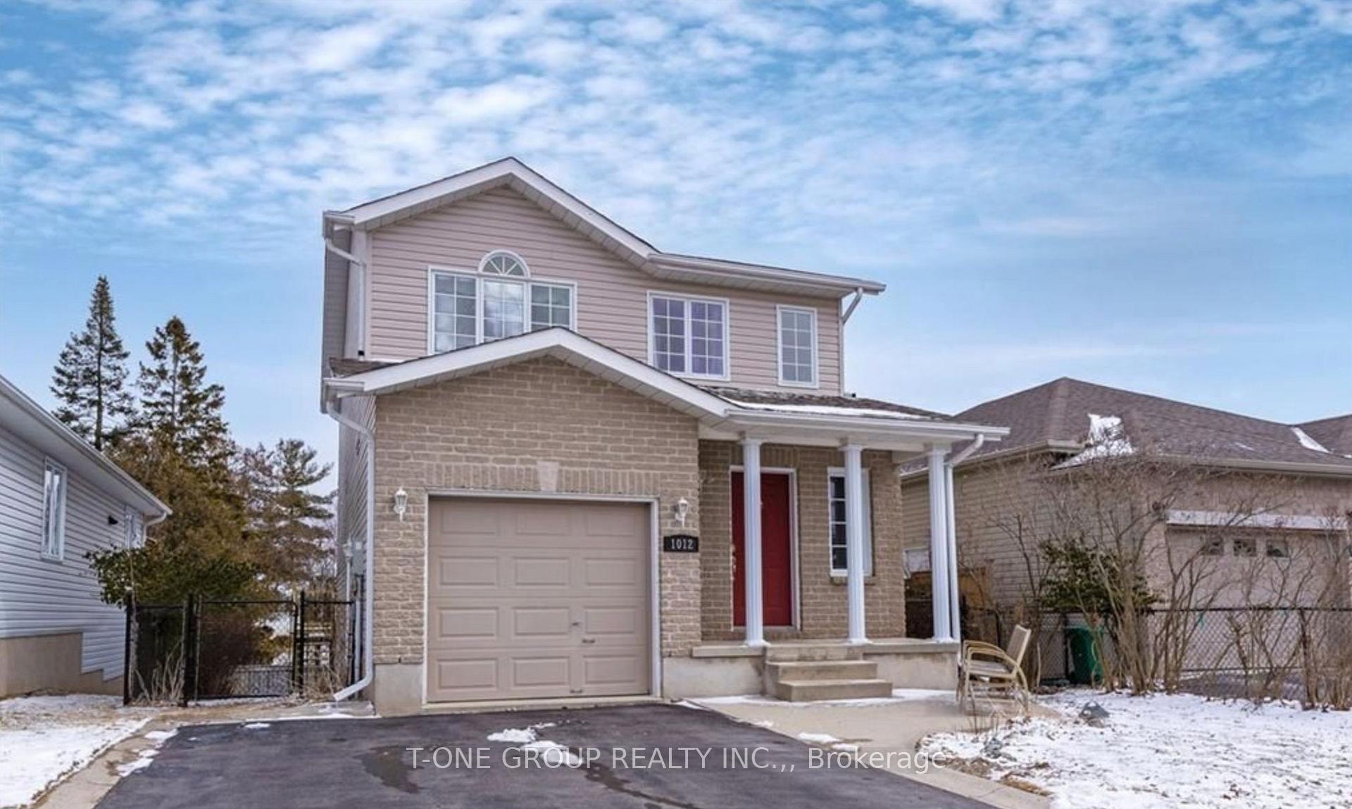 Photo 1 of 1012 Redwood Crescent, Kingston, City Northwest — HOMEH
