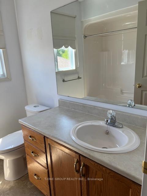 Photo 12 of 1012 Redwood Crescent, Kingston, City Northwest — HOMEH