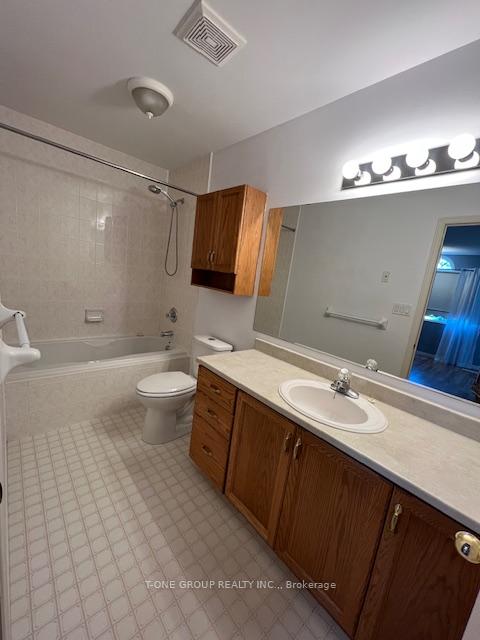 Photo 15 of 1012 Redwood Crescent, Kingston, City Northwest — HOMEH
