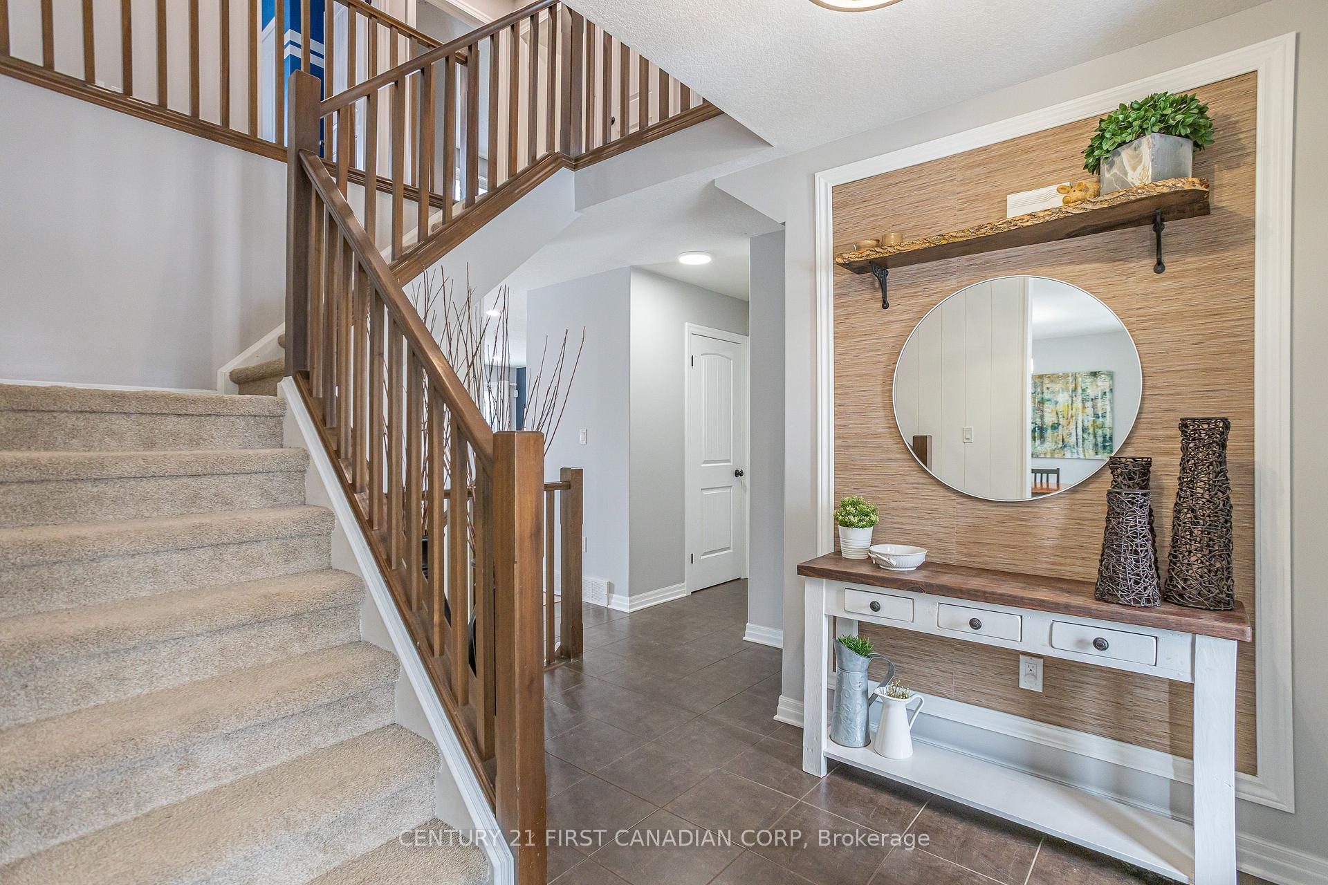 Photo 7 of 154 Watson Street, Lucan Biddulph, Lucan — HOMEH