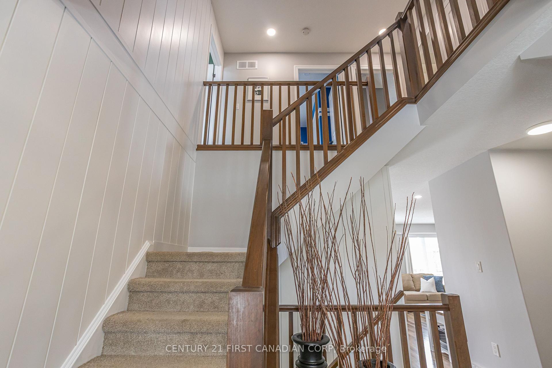 Photo 19 of 154 Watson Street, Lucan Biddulph, Lucan — HOMEH