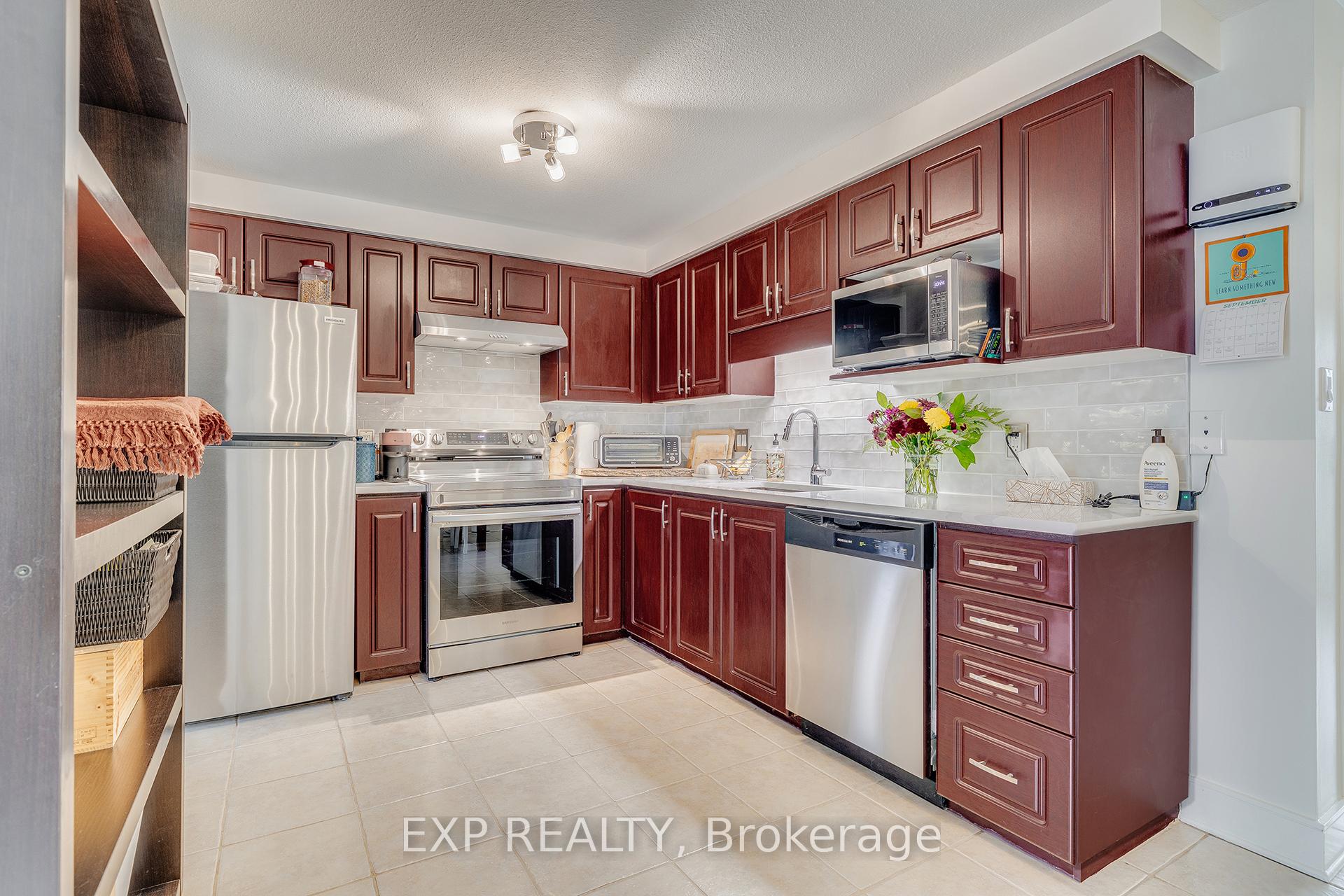 Photo 6 of 220 Prosperity Drive, Kitchener — HOMEH