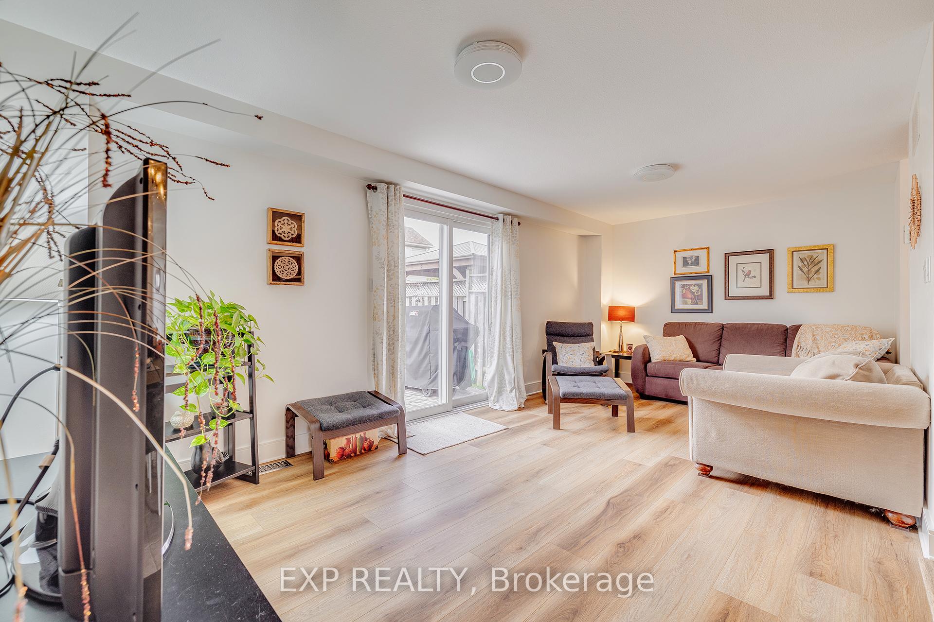 Photo 10 of 220 Prosperity Drive, Kitchener — HOMEH