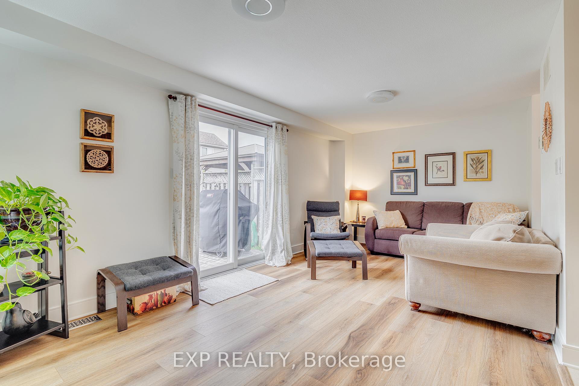 Photo 12 of 220 Prosperity Drive, Kitchener — HOMEH