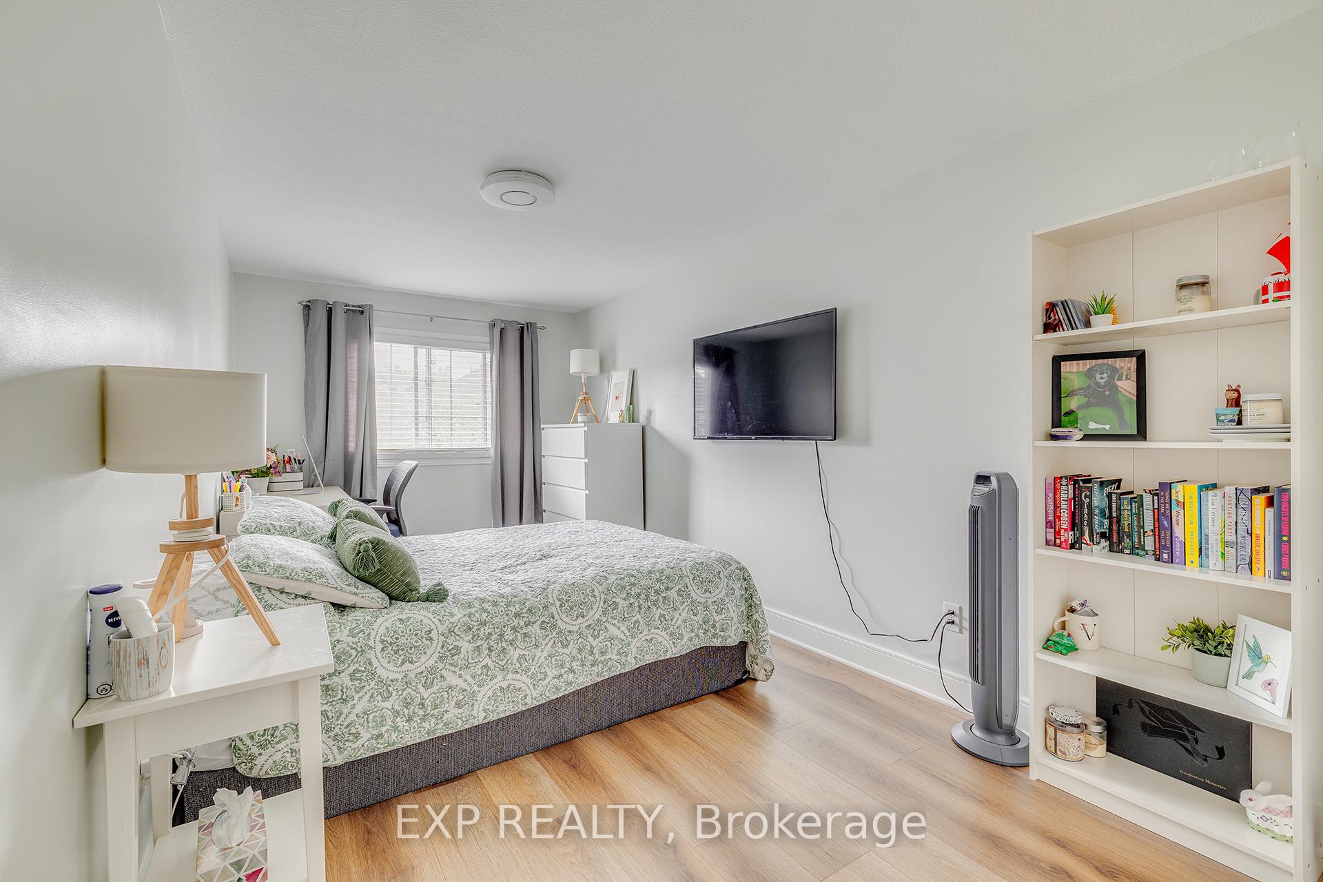 Photo 16 of 220 Prosperity Drive, Kitchener — HOMEH