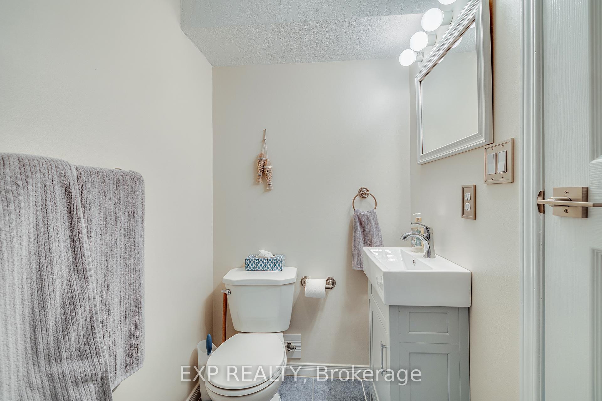 Photo 24 of 220 Prosperity Drive, Kitchener — HOMEH