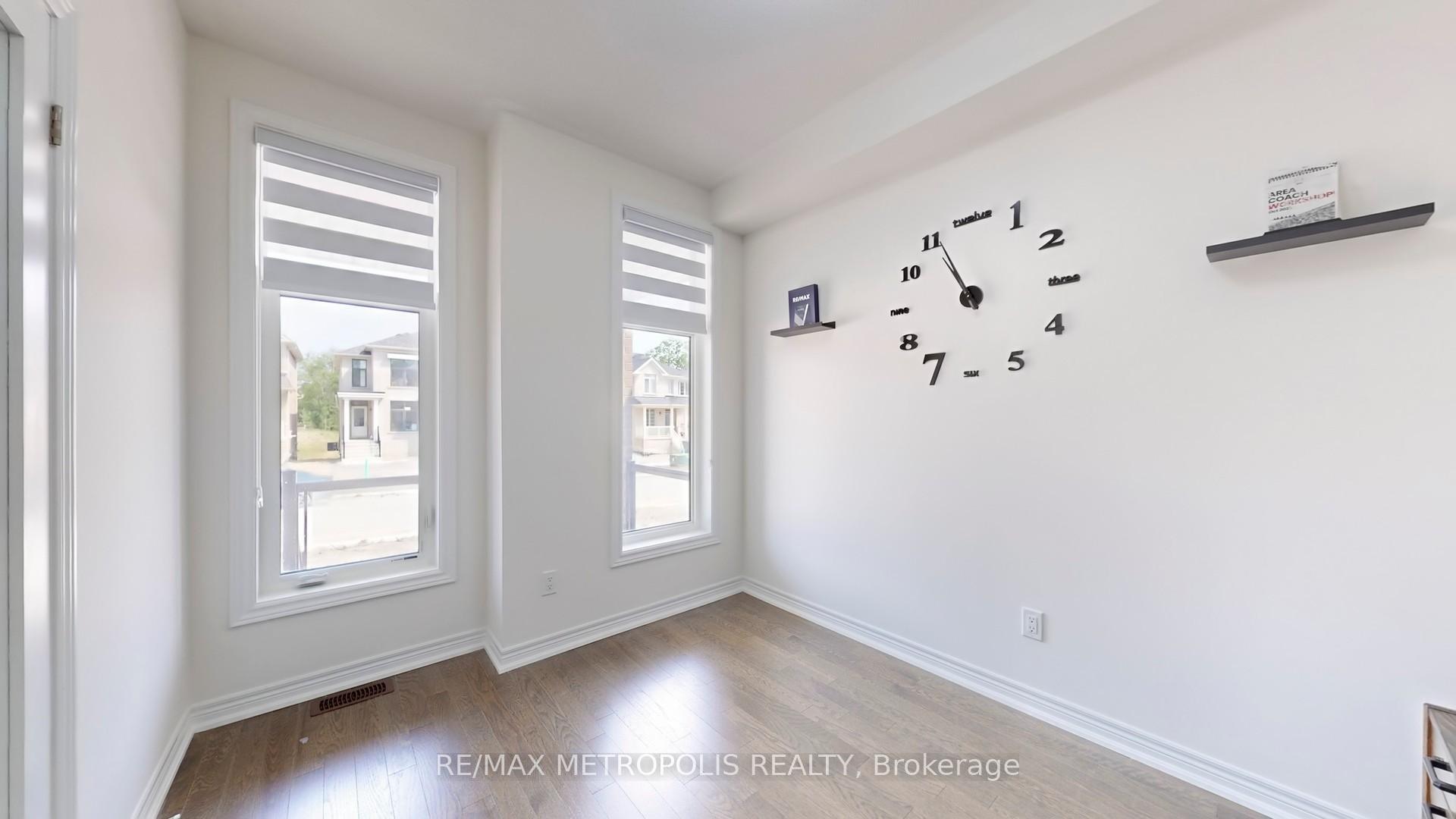 Photo 24 of 1315 Davis Loop, Innisfil, Lefroy — HOMEH
