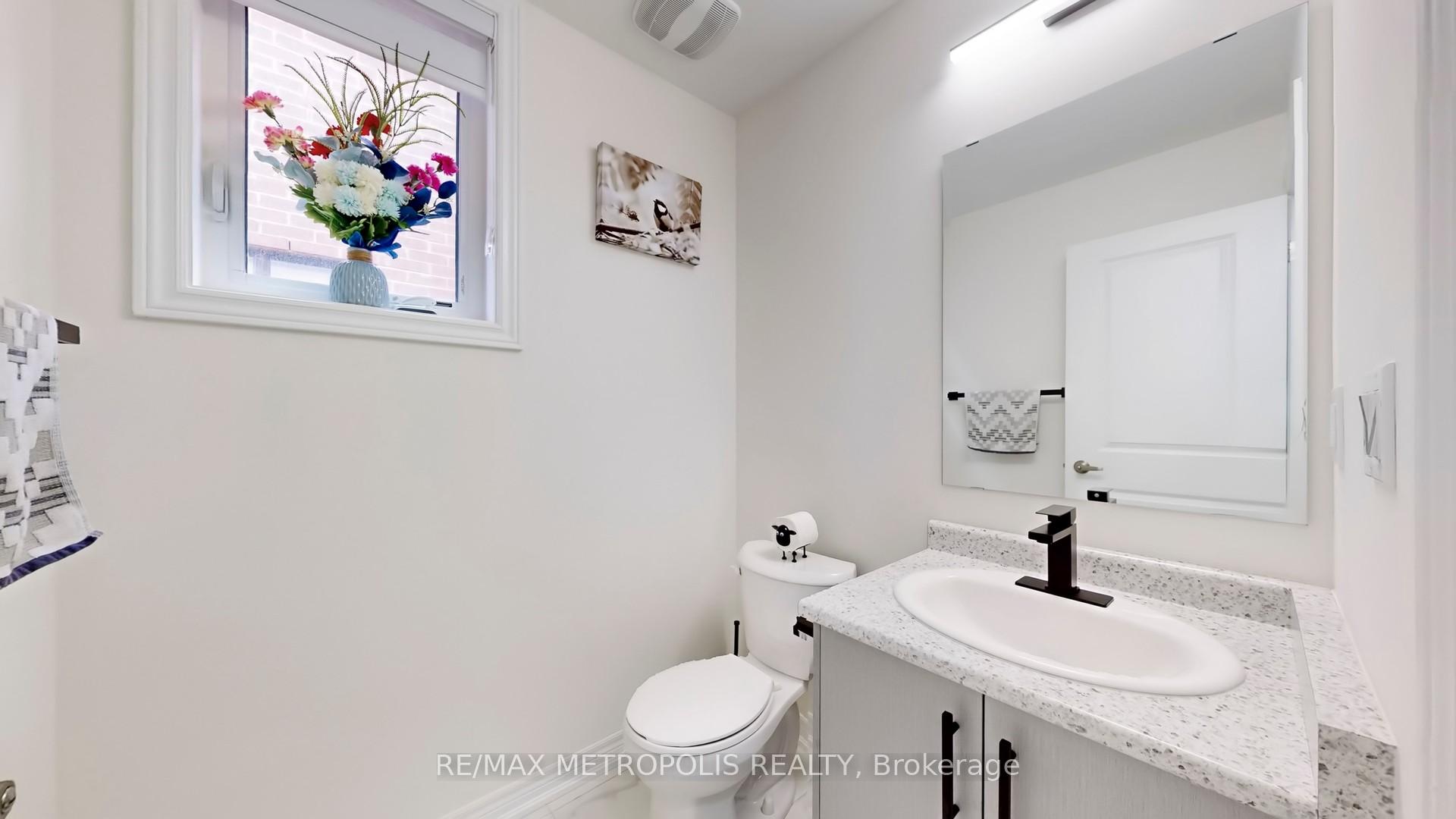 Photo 26 of 1315 Davis Loop, Innisfil, Lefroy — HOMEH