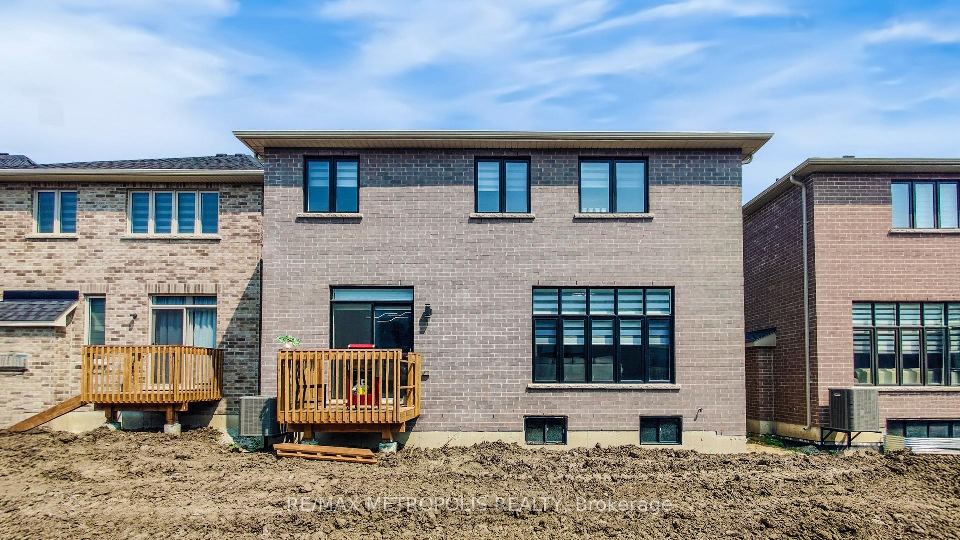 Photo 47 of 1315 Davis Loop, Innisfil, Lefroy — HOMEH