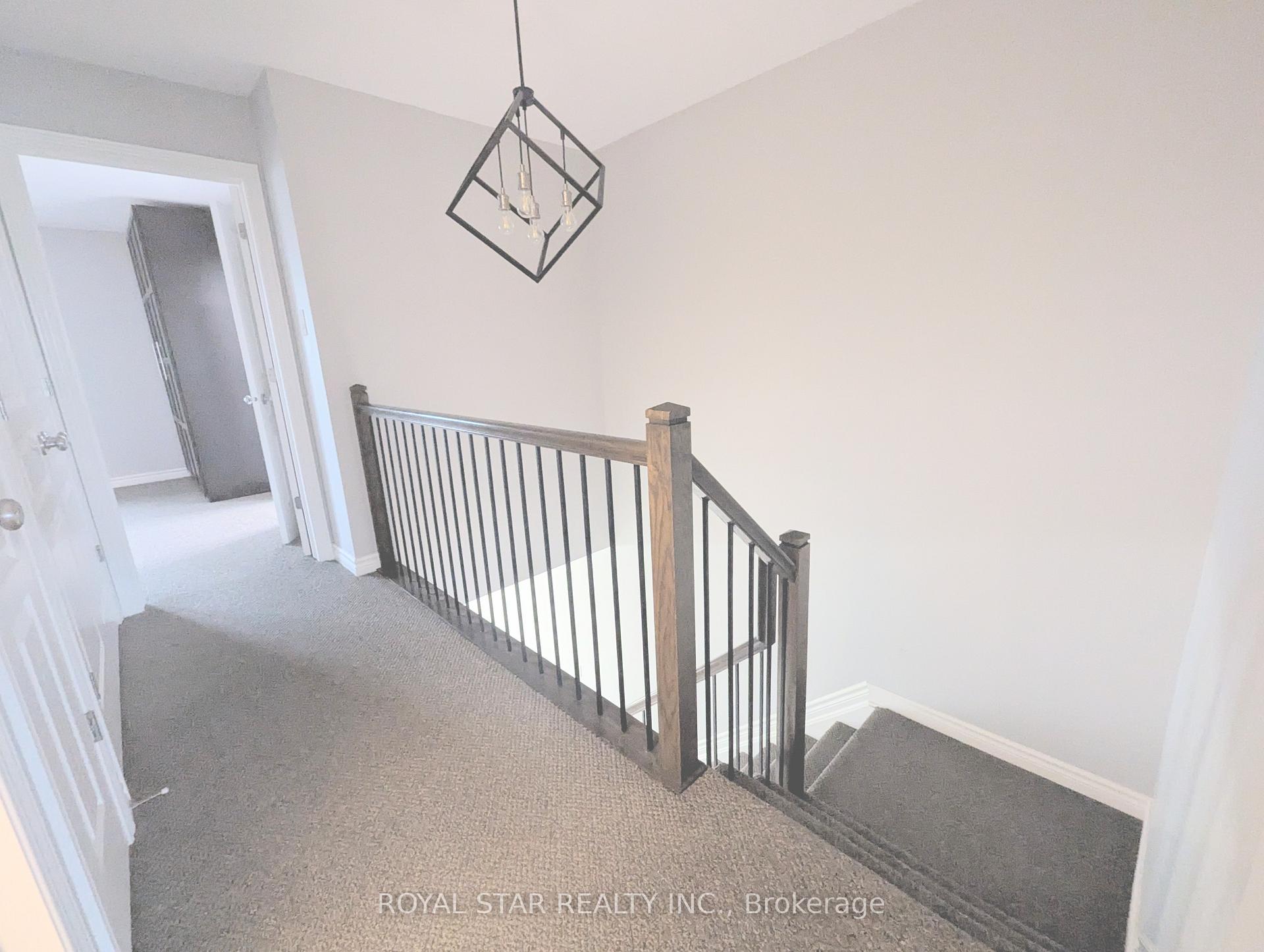 Photo 11 of 421 Livery Street, Ottawa, Kanata - Emerald Meadows/Trailwest — HOMEH