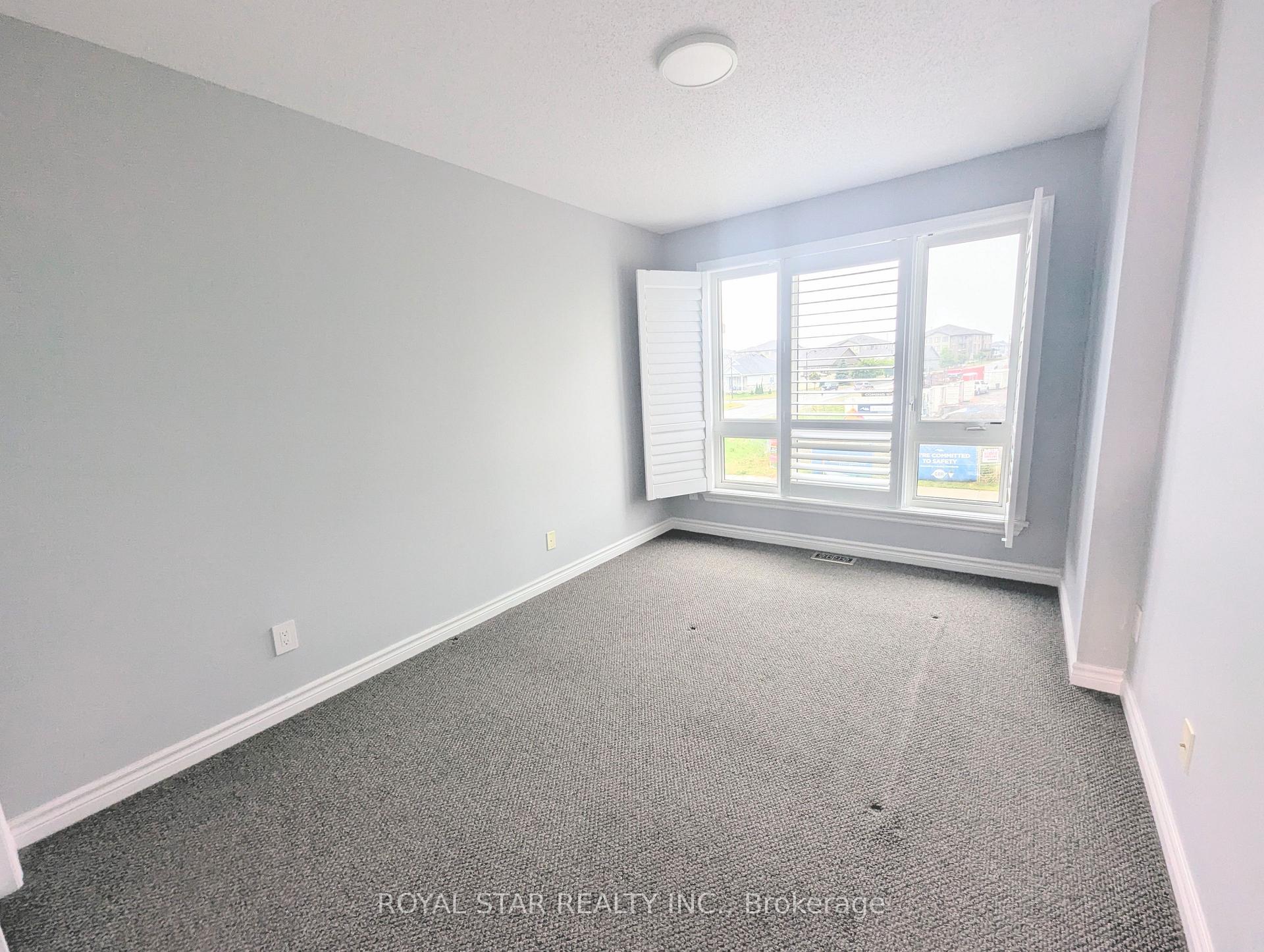 Photo 17 of 421 Livery Street, Ottawa, Kanata - Emerald Meadows/Trailwest — HOMEH