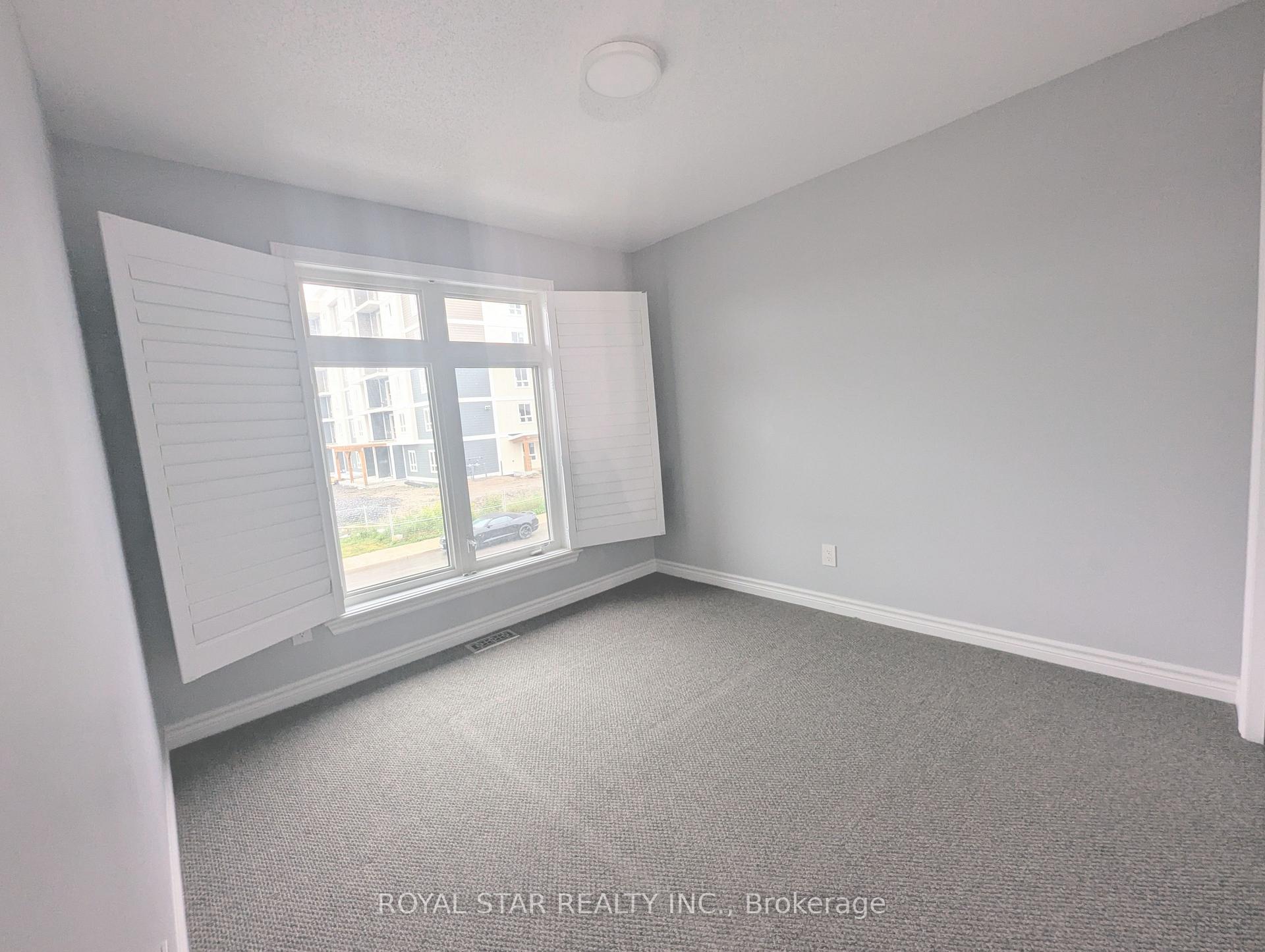 Photo 18 of 421 Livery Street, Ottawa, Kanata - Emerald Meadows/Trailwest — HOMEH