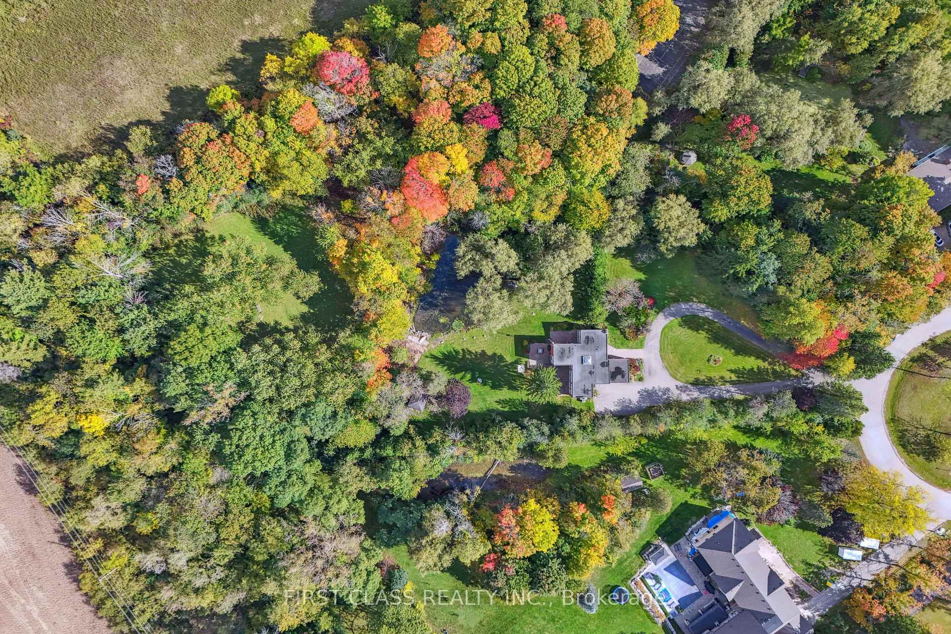 Photo 1 of 125 Watch Hill Road, King, King City — HOMEH