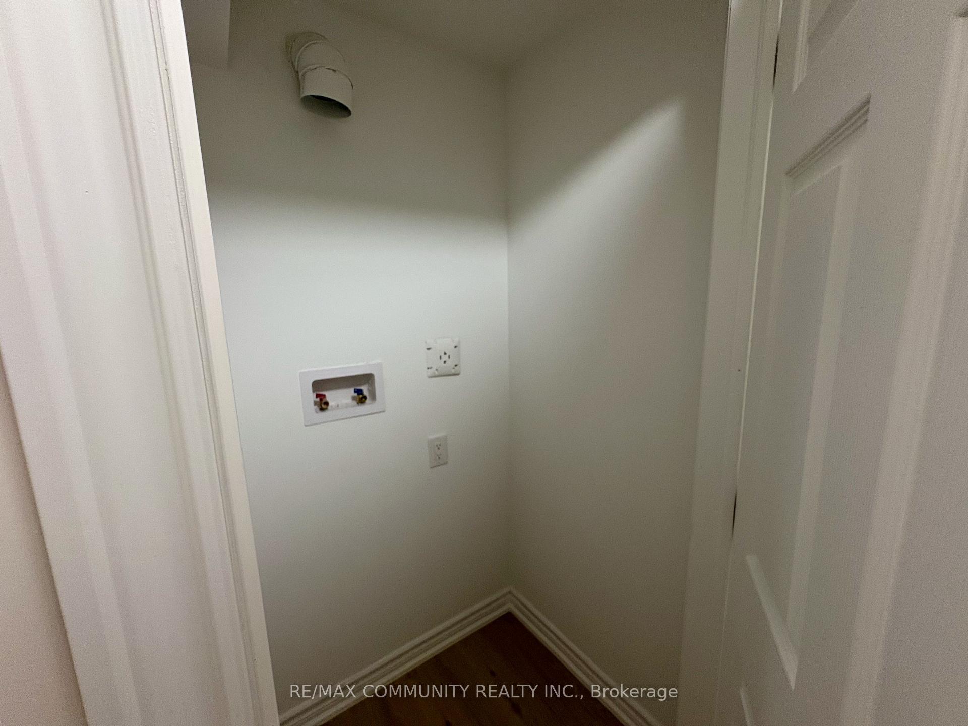 Photo 3 of Unit Basement B, 34 Coppard Avenue, Markham, Middlefield — HOMEH