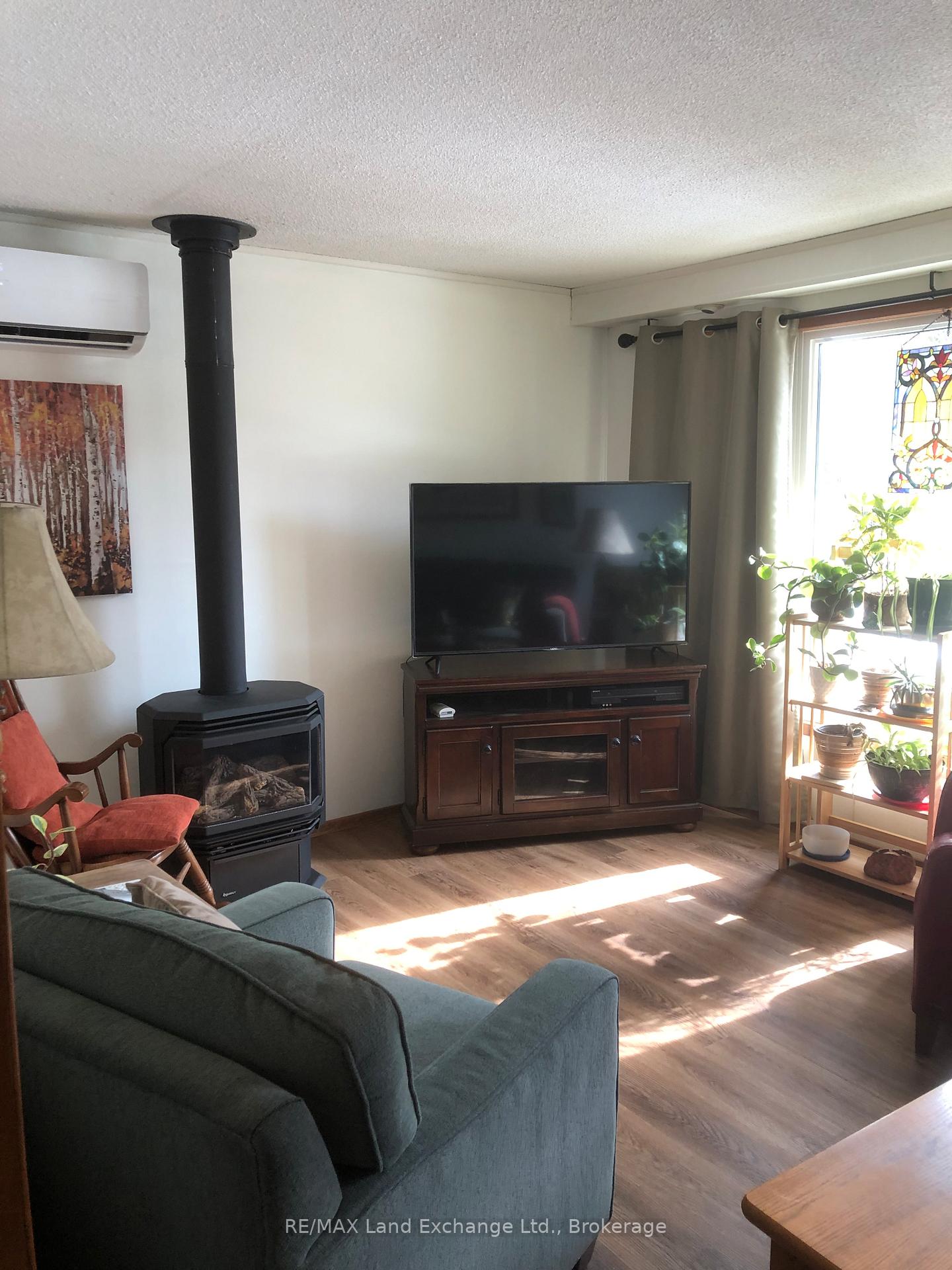 Photo 6 of 8 South Cedar Lane, Kincardine — HOMEH