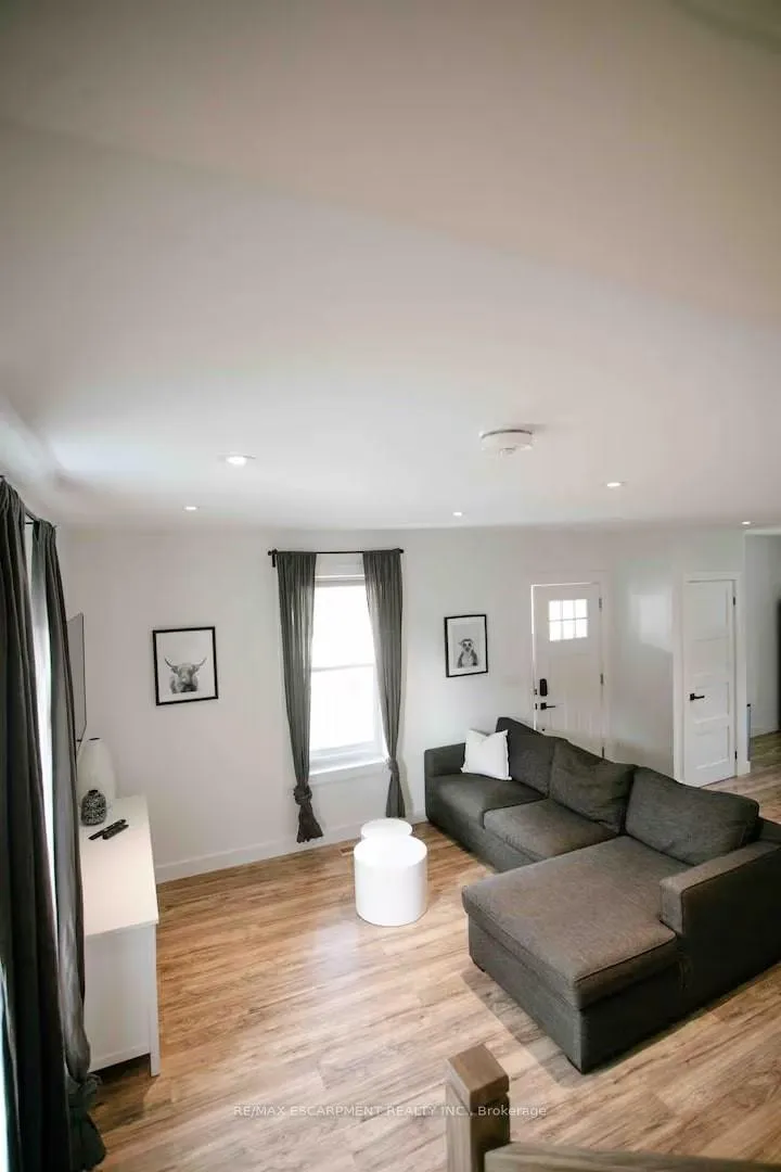 Photo 18 of Unit 1, 426 Wilson Street E, Hamilton, Ancaster — HOMEH