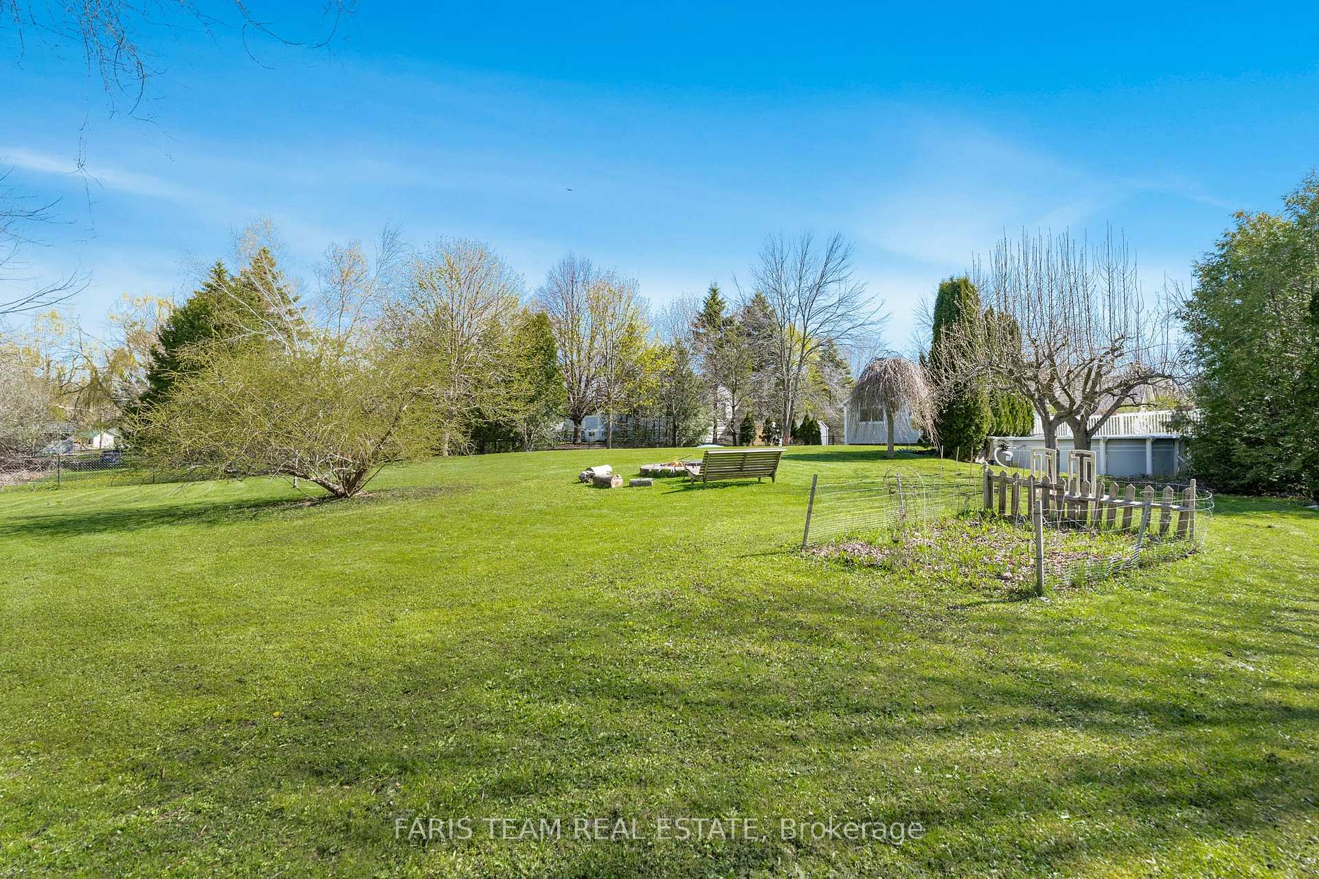 Photo 24 of 3830 East Street, Innisfil, Rural Innisfil — HOMEH