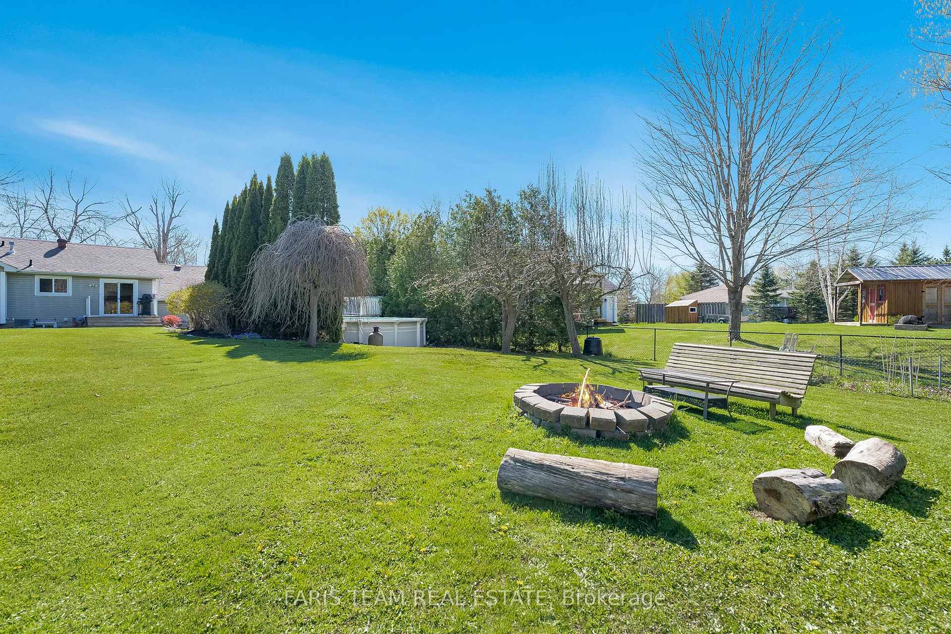 Photo 25 of 3830 East Street, Innisfil, Rural Innisfil — HOMEH