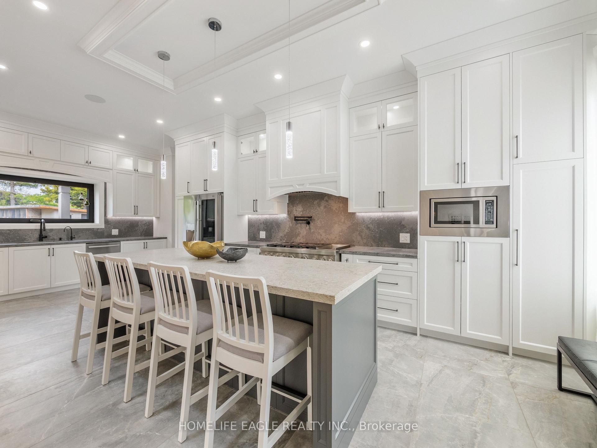 Photo 9 of 15714 Bathurst Street, King, Rural King — HOMEH