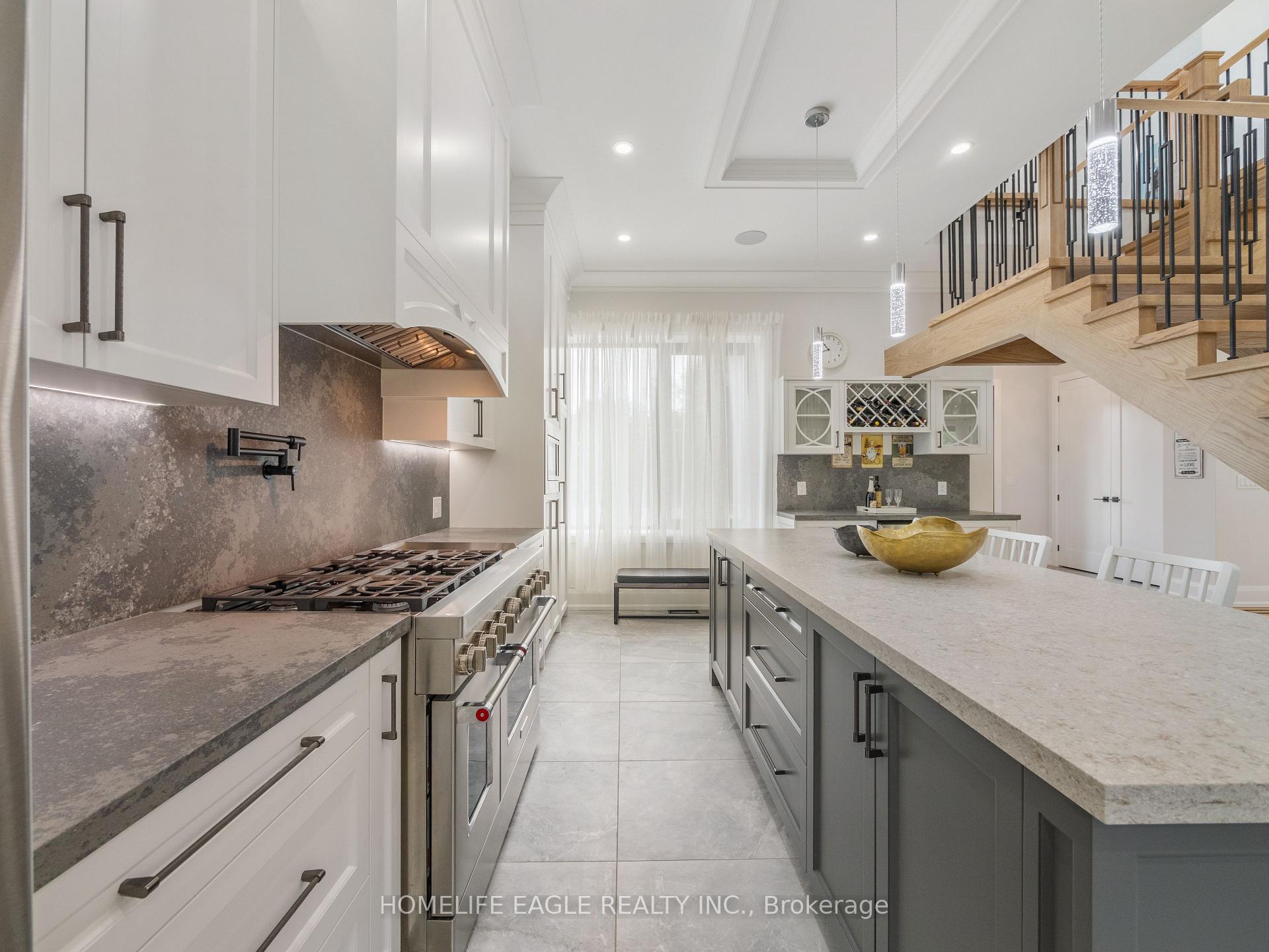 Photo 10 of 15714 Bathurst Street, King, Rural King — HOMEH