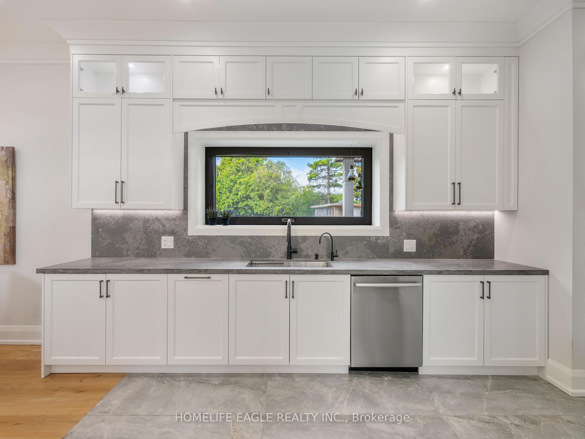 Photo 14 of 15714 Bathurst Street, King, Rural King — HOMEH