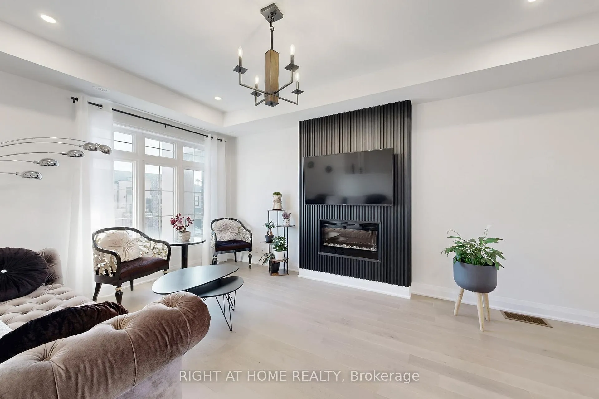 Photo 10 of 10 Percy Rye Avenue, Markham, Angus Glen — HOMEH