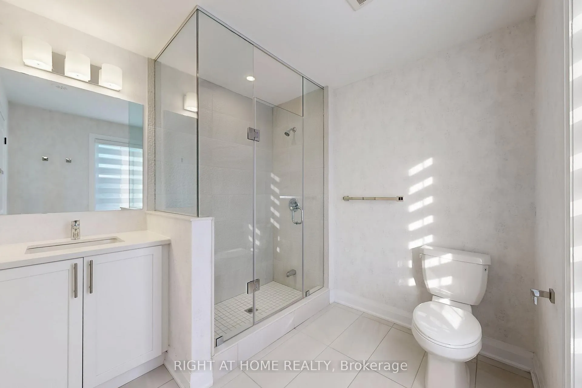 Photo 18 of 10 Percy Rye Avenue, Markham, Angus Glen — HOMEH