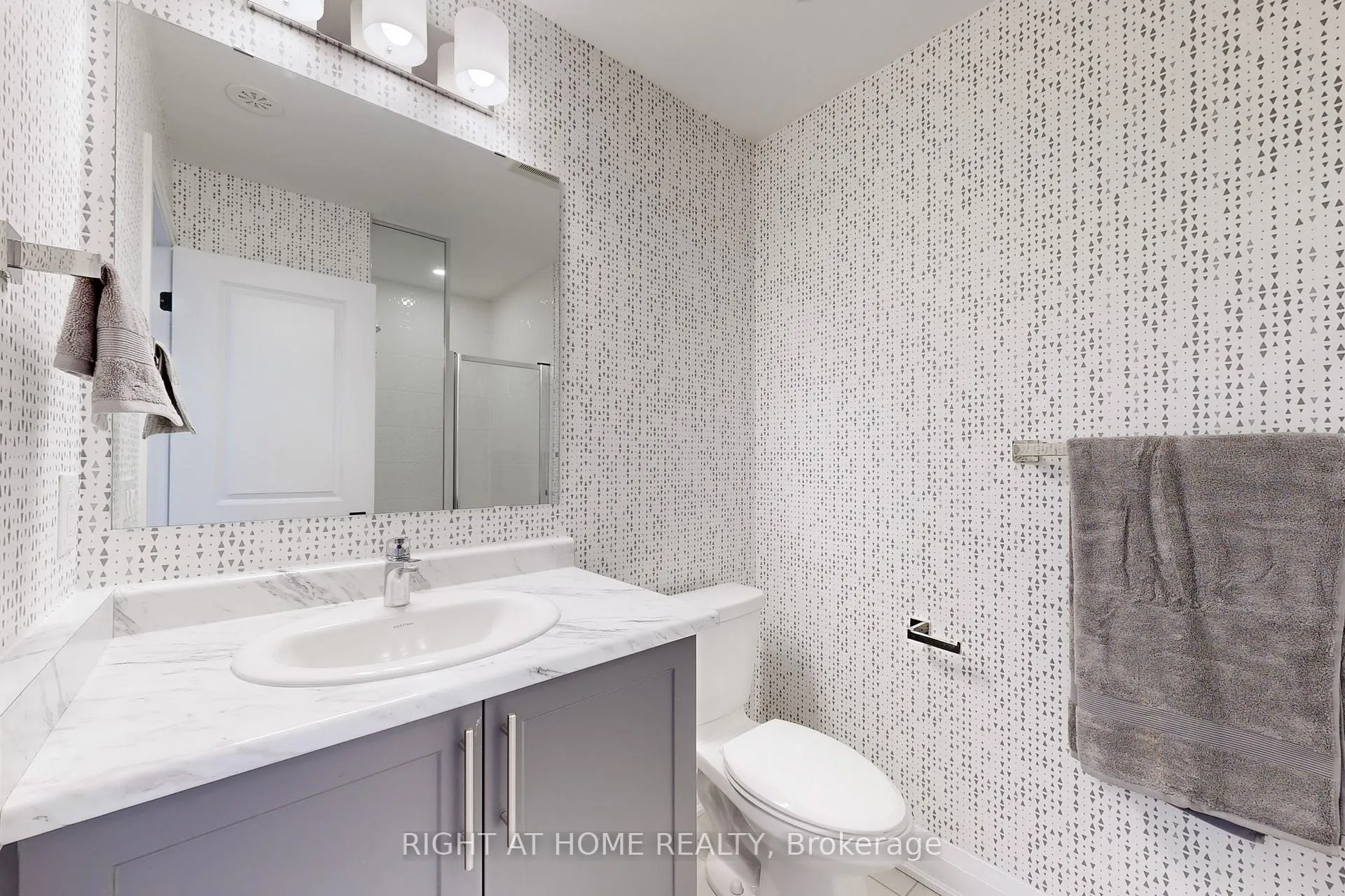 Photo 21 of 10 Percy Rye Avenue, Markham, Angus Glen — HOMEH