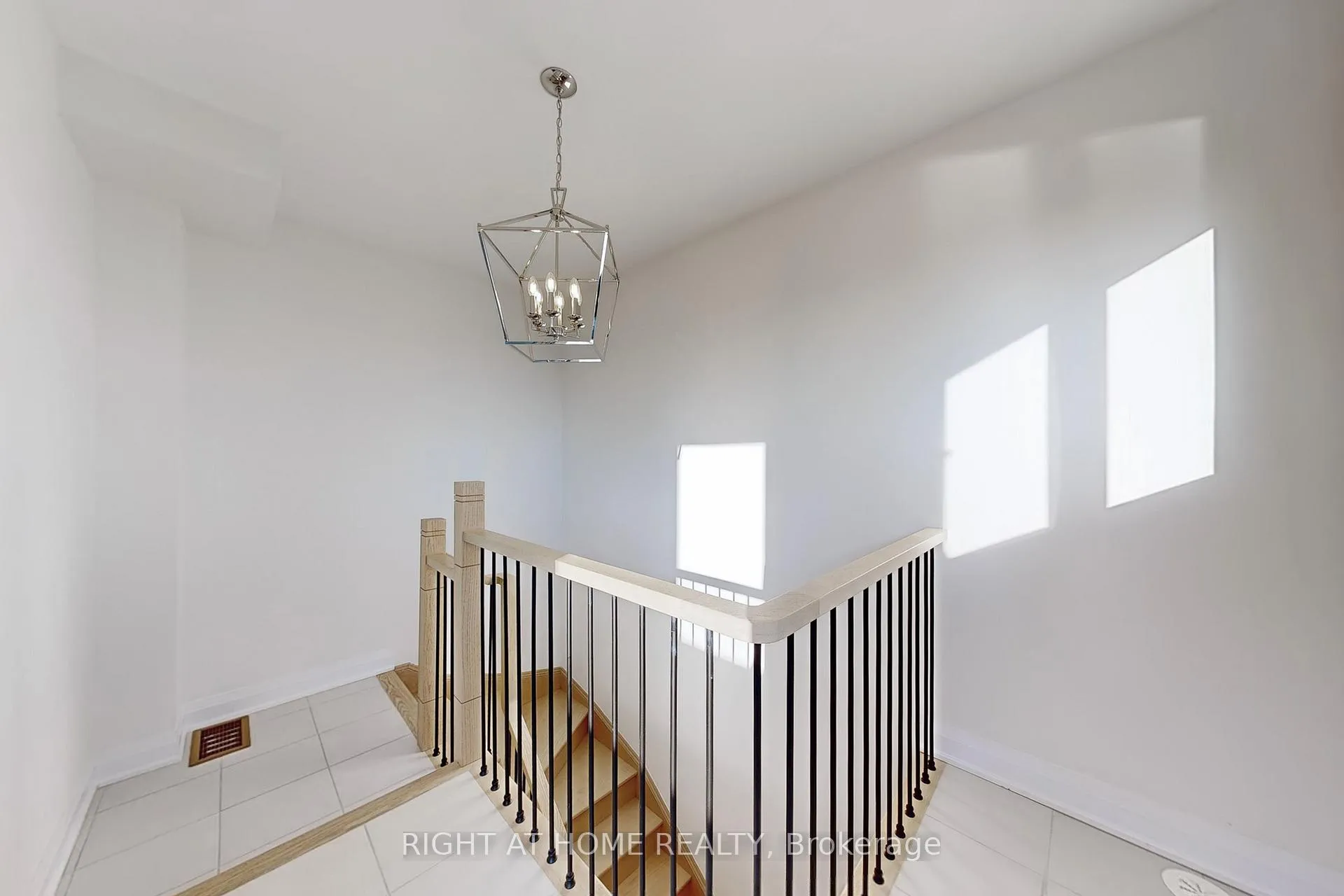 Photo 25 of 10 Percy Rye Avenue, Markham, Angus Glen — HOMEH