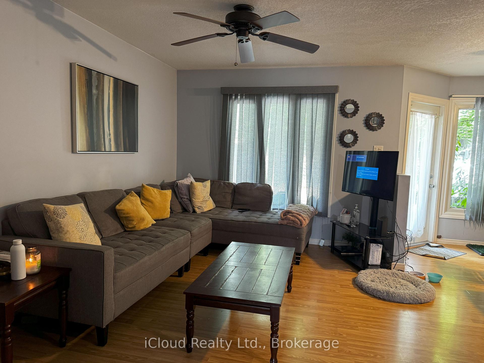 Photo 5 of 18 Bankside Drive, Kitchener — HOMEH