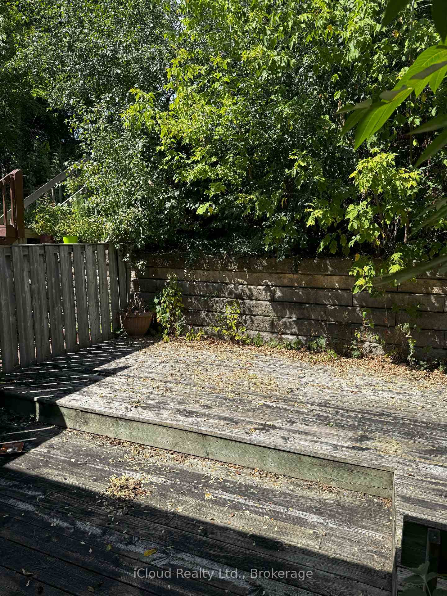 Photo 16 of 18 Bankside Drive, Kitchener — HOMEH
