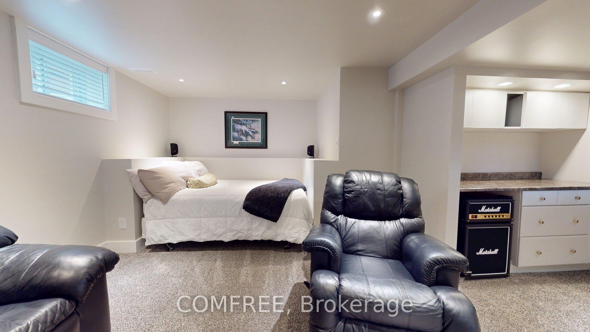 Photo 18 of 55 Binscarth Crescent, Ottawa, Kanata - Glencairn/Hazeldean — HOMEH