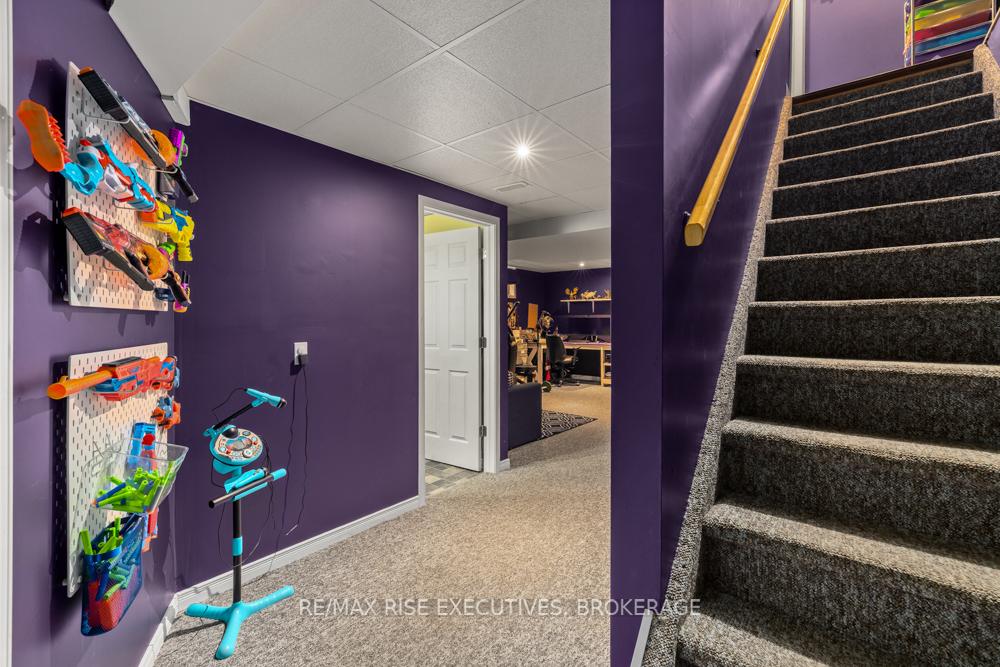 Photo 25 of 105 McKeown Crescent, Loyalist, Amherstview — HOMEH