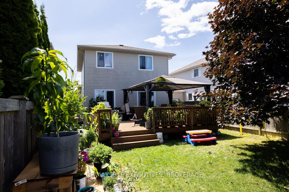 Photo 35 of 105 McKeown Crescent, Loyalist, Amherstview — HOMEH