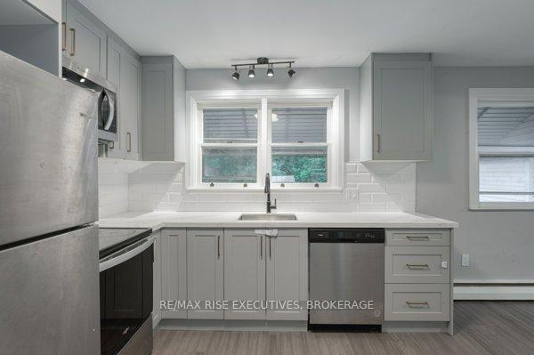 Photo 12 of Unit 1(A), 528 Division Street, Kingston, East of Sir John A. Blvd — HOMEH