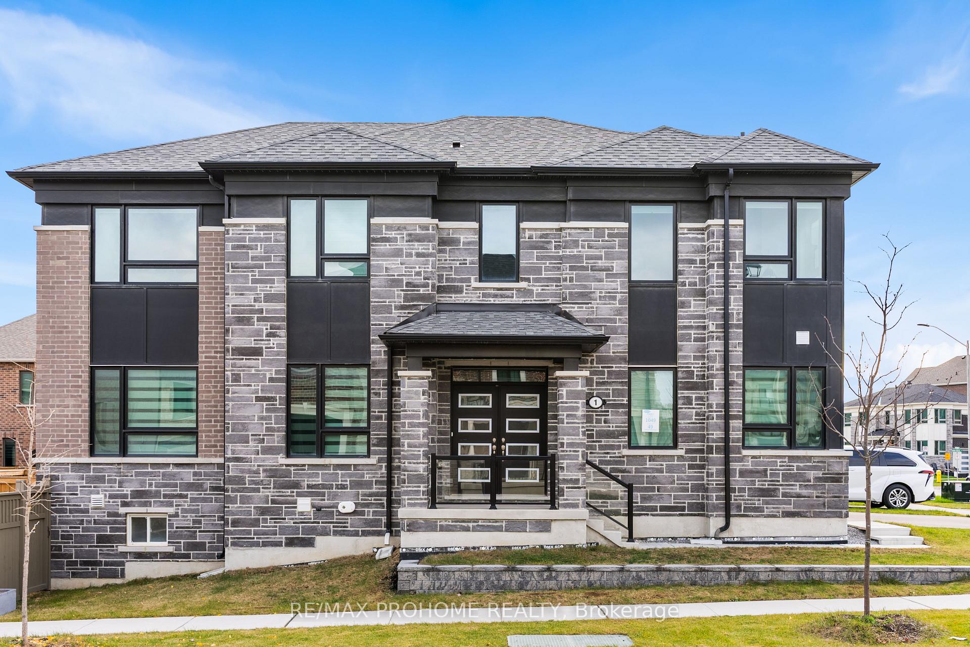 Photo 3 of 1 Frederick Roman Avenue, Markham, Victoria Square — HOMEH